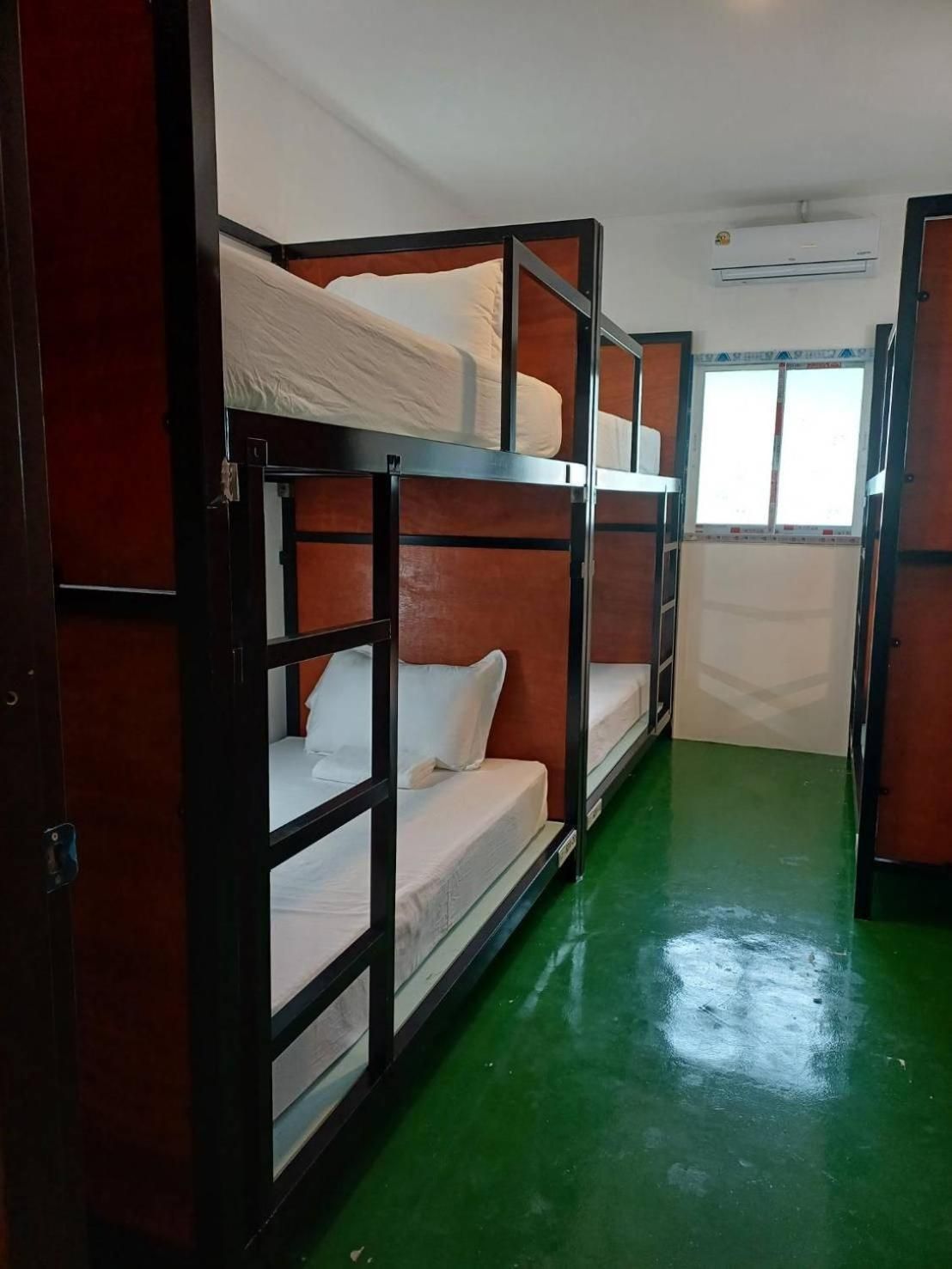 Bed in 6-Bed Mixed Dormitory Room