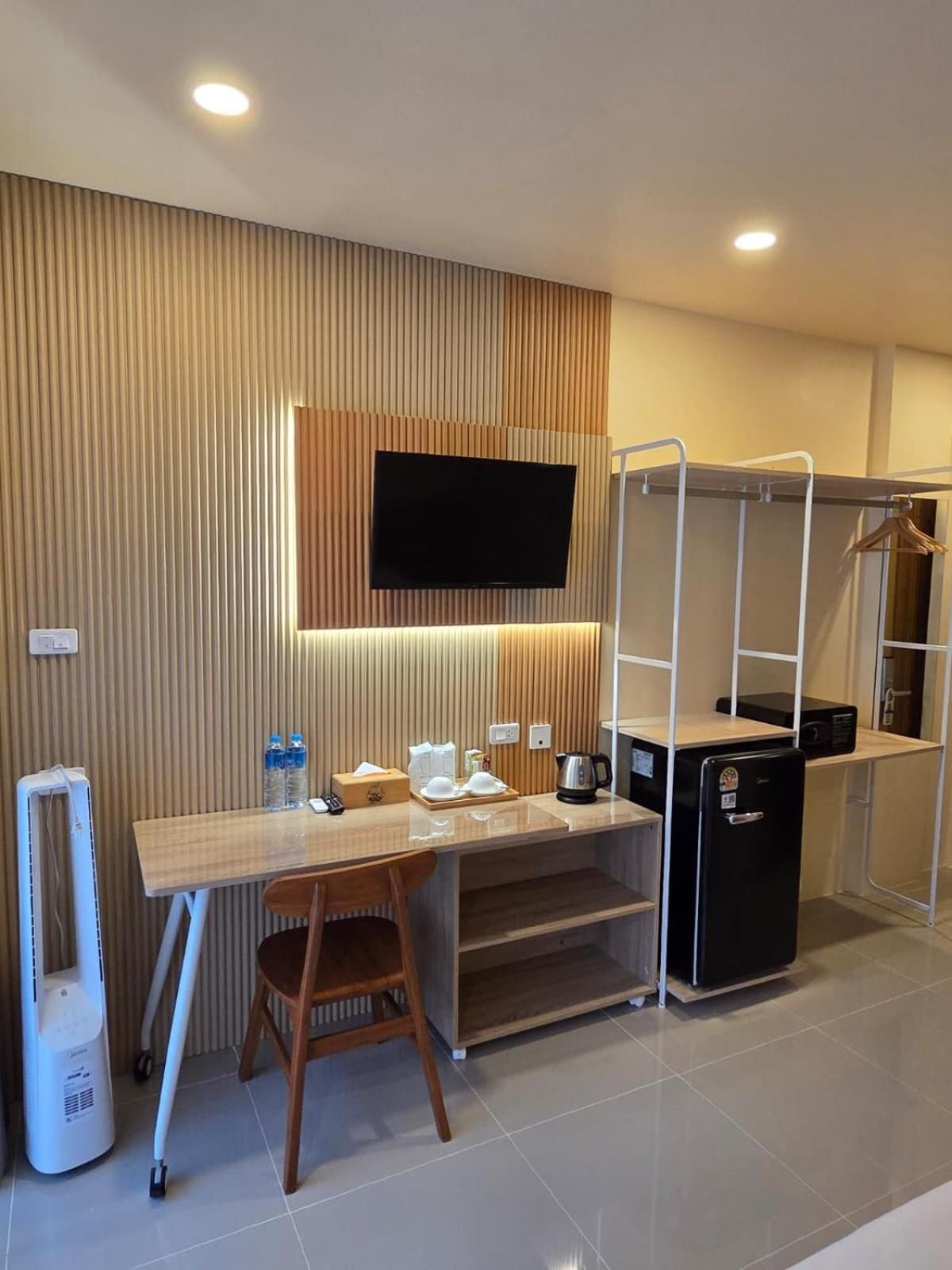 Standard King Room