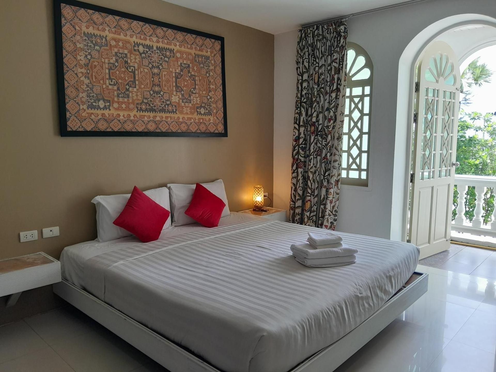 Two-Bedroom Apartment with Sea View