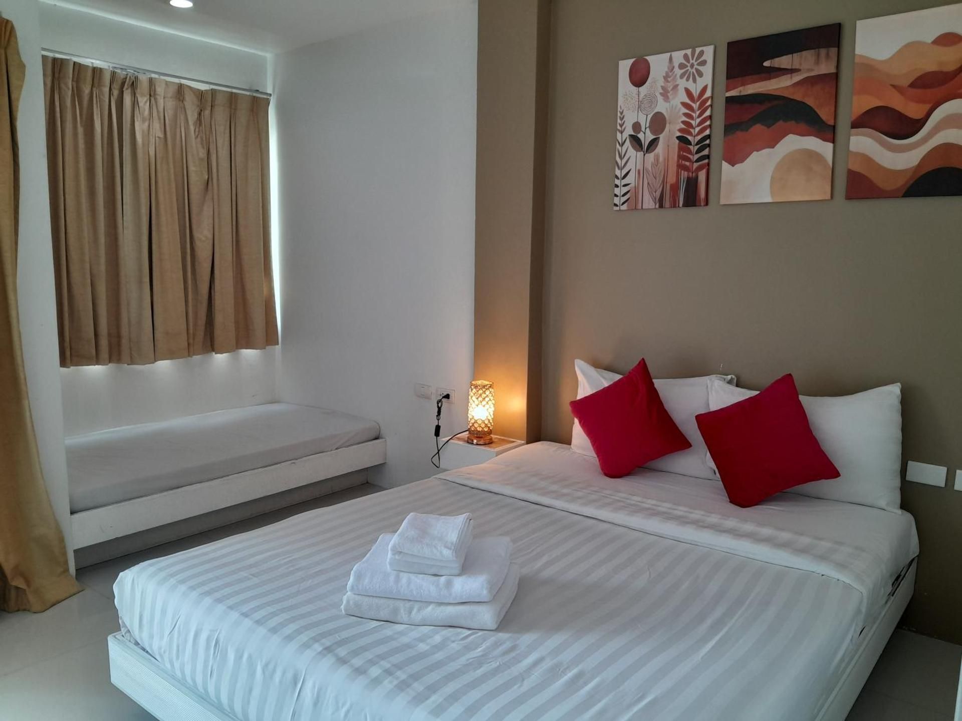 Two-Bedroom Apartment with Sea View