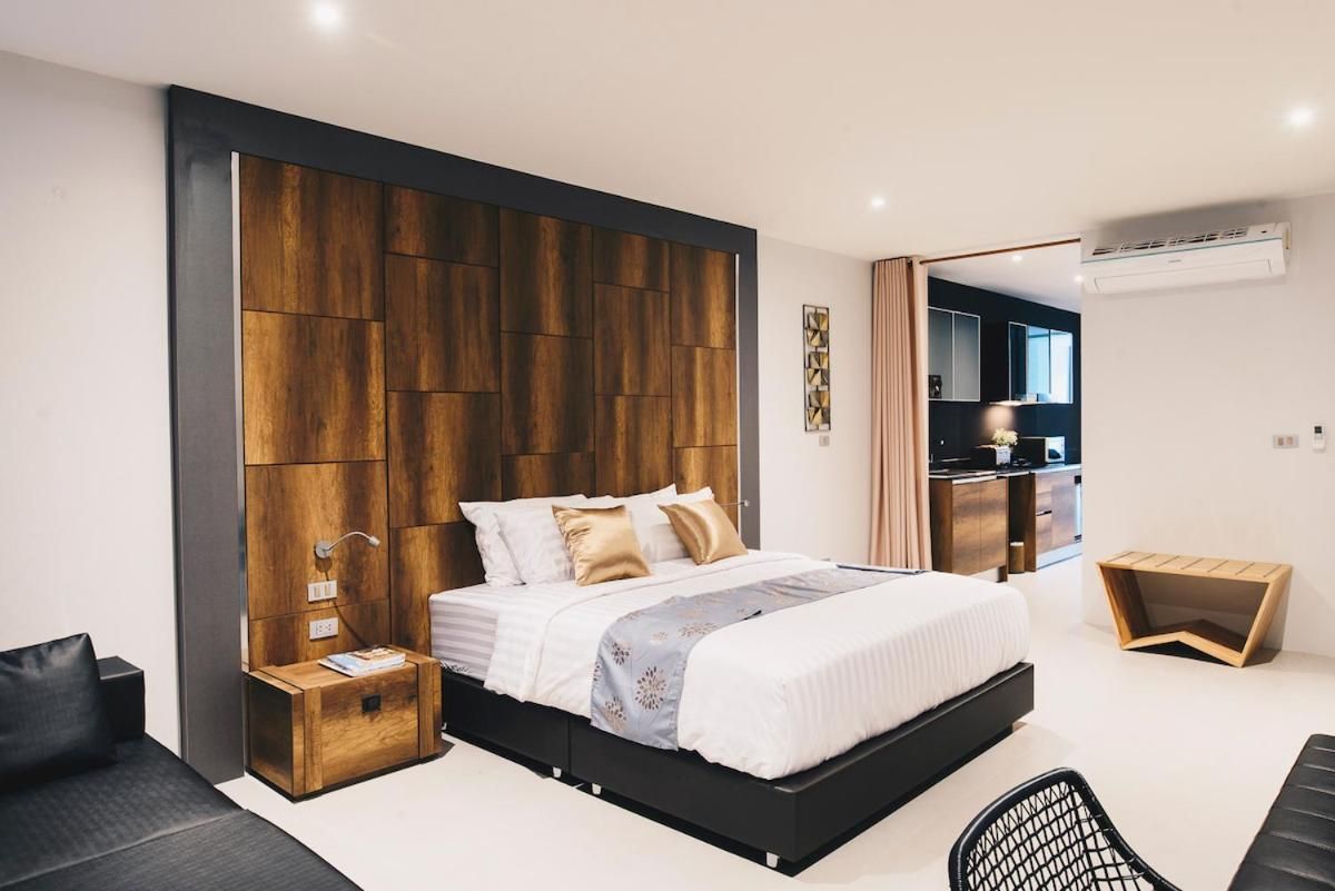 Two-Bedroom Pool Suite