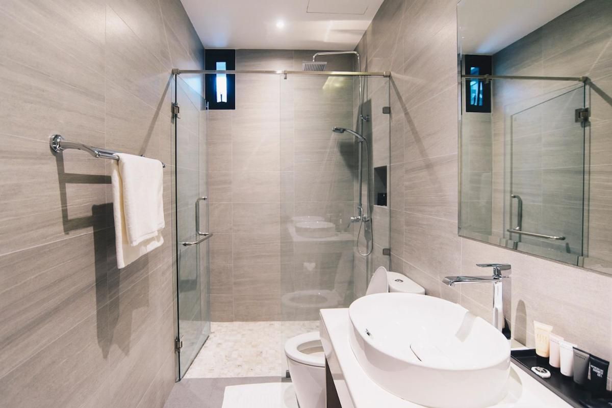 Two-Bedroom Pool Suite