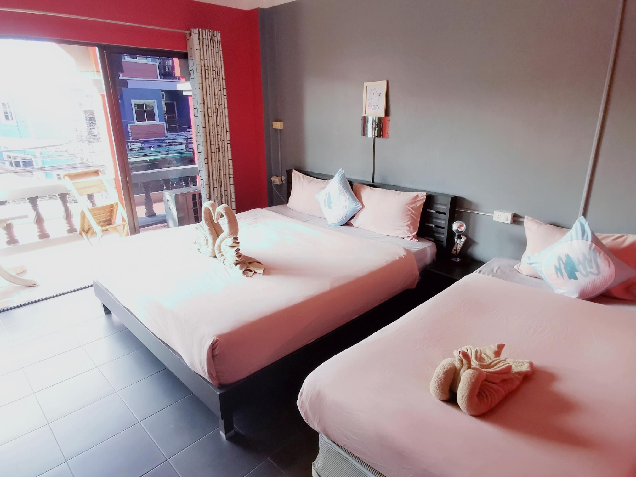 Belle Cose Guesthouse / 3 person Room/ Family Room