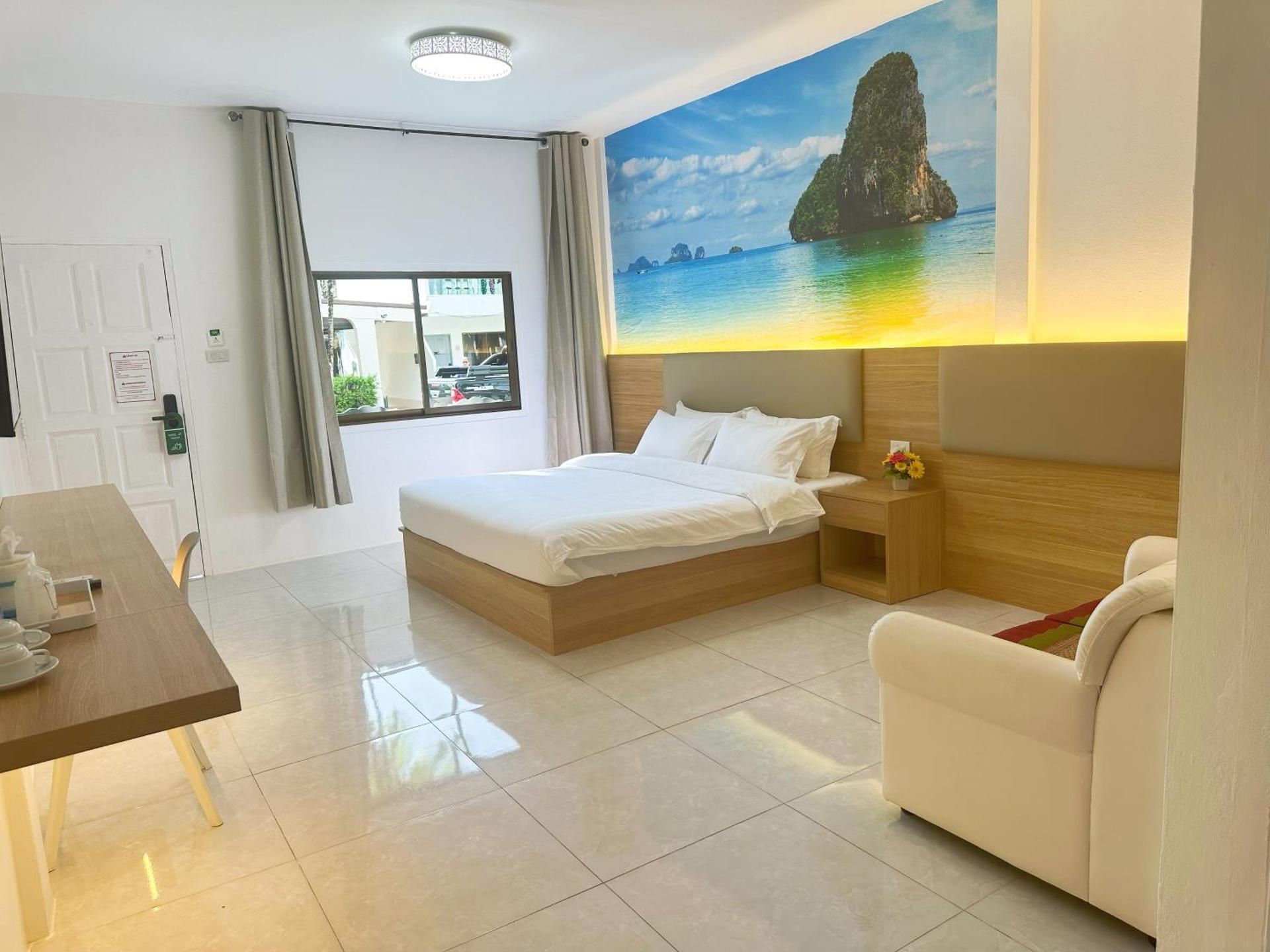 Deluxe Double or Twin Room