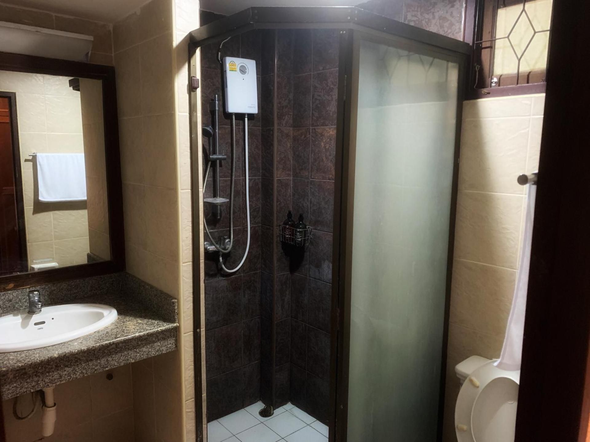 Twin Room with Pool View