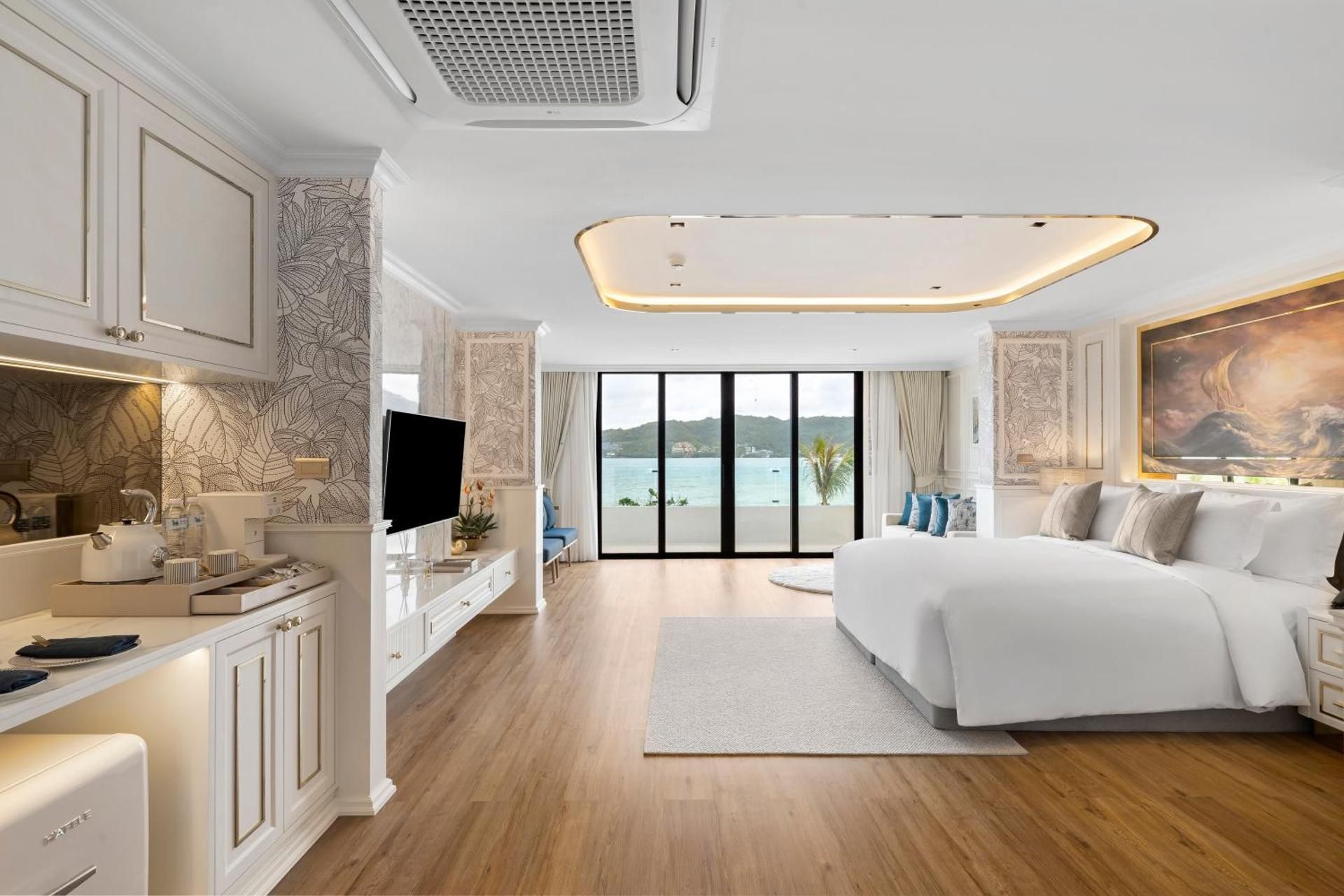Junior Suite with Ocean View