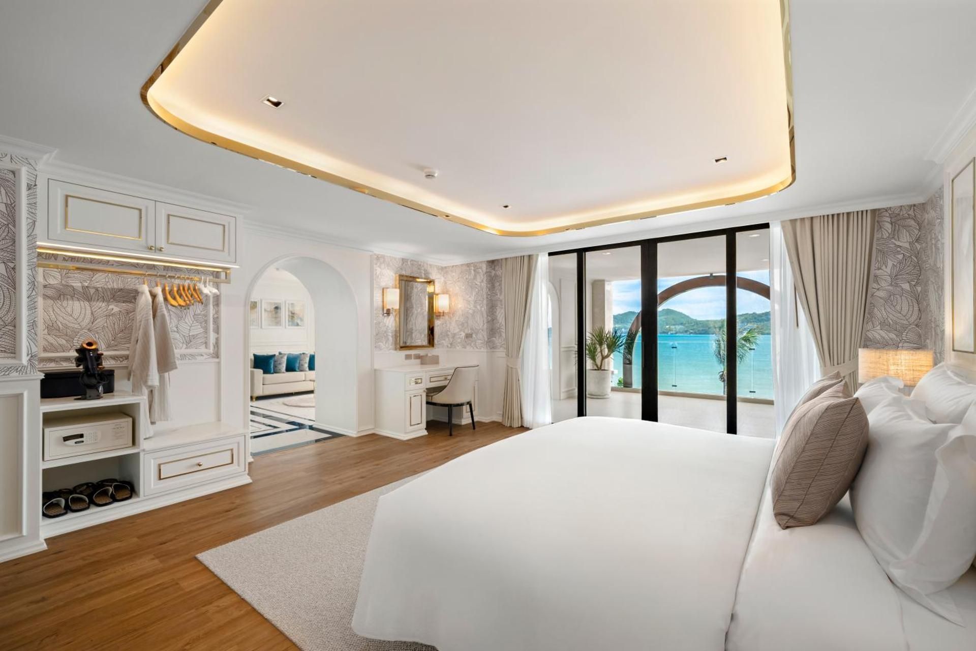 Executive Suite