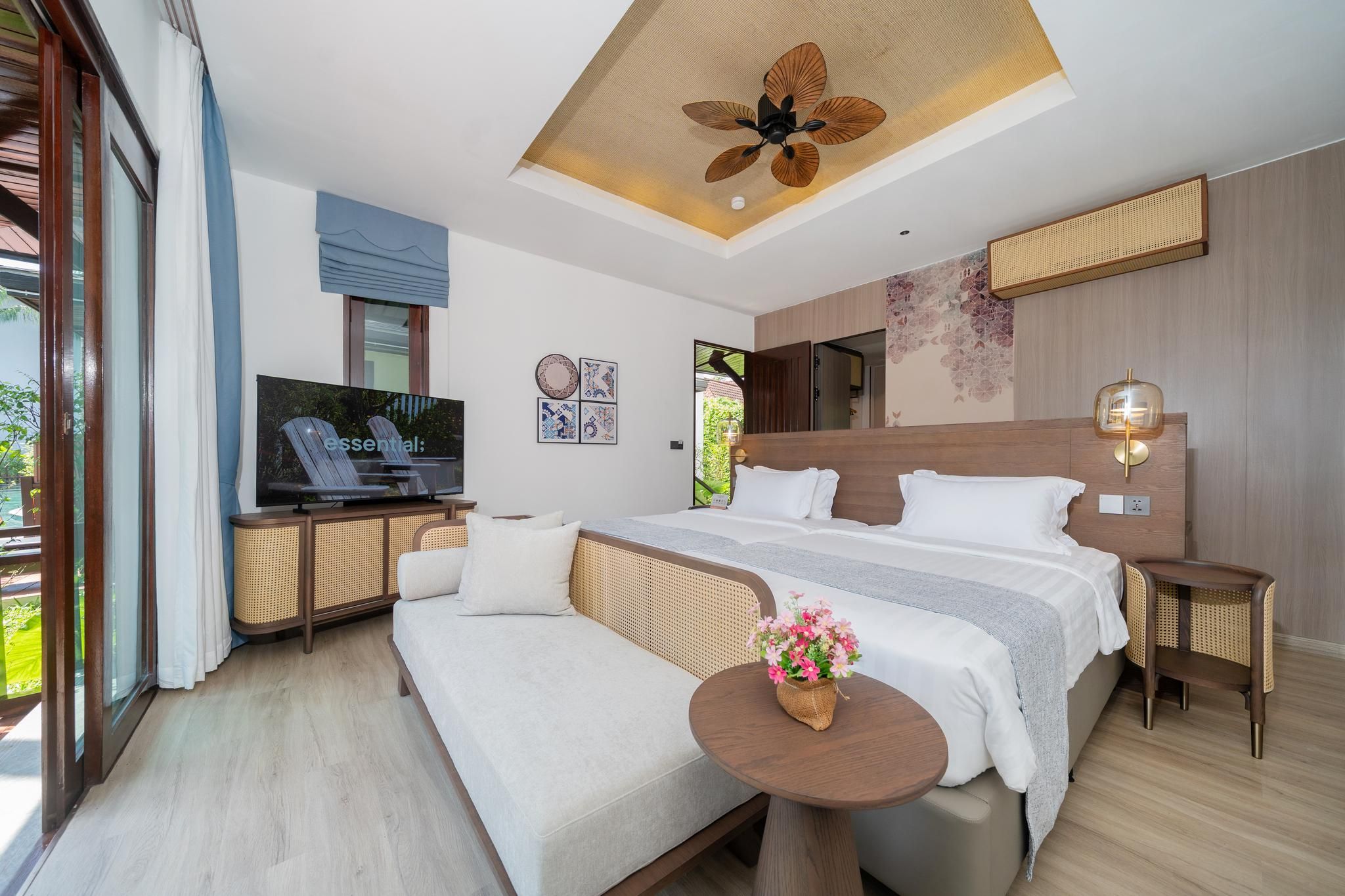 Villa, Pool Access, 2 Twin Bed, No Tub, Non-Smoking