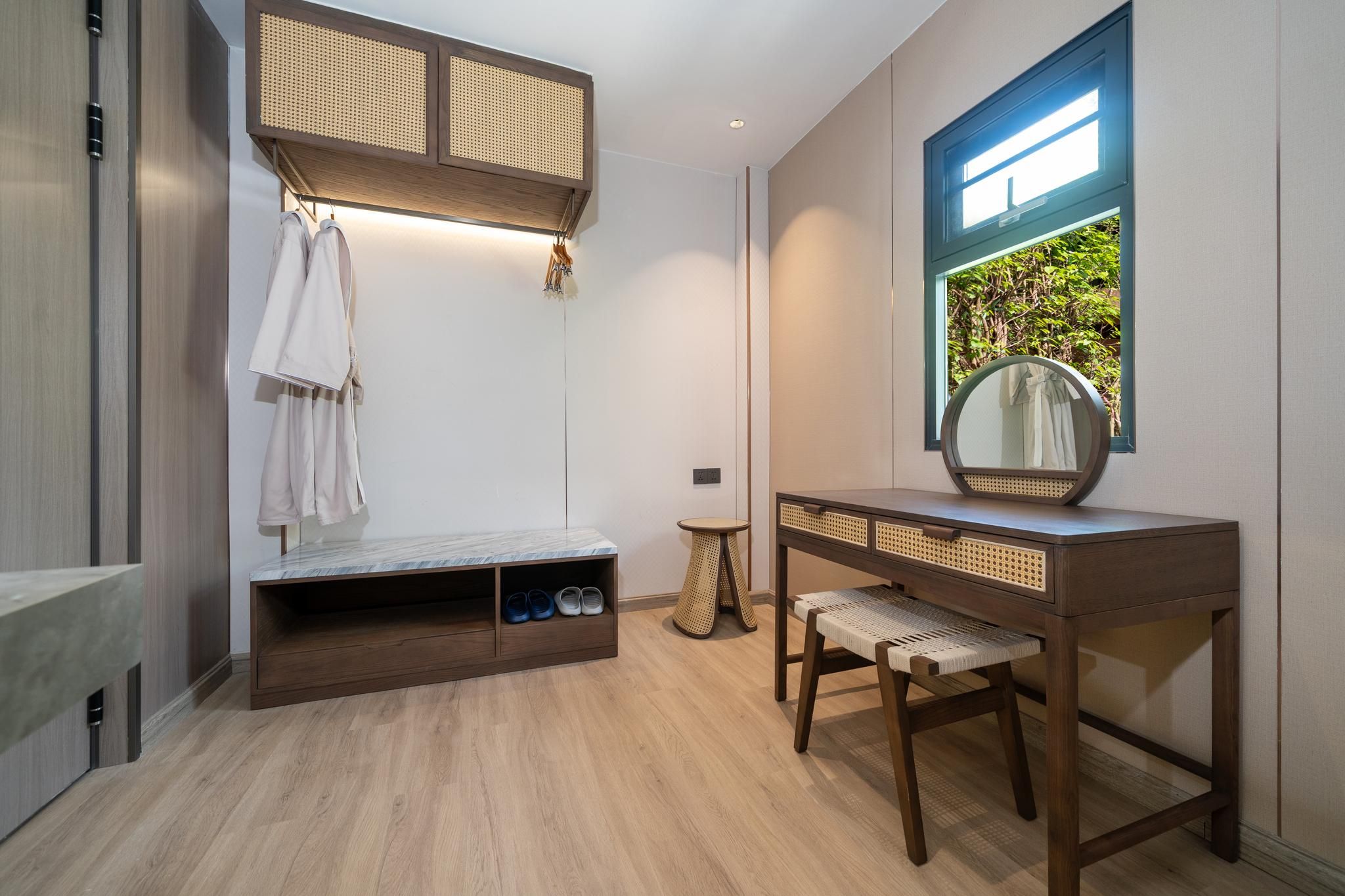 Villa, Pool Access, 2 Twin Bed, No Tub, Non-Smoking