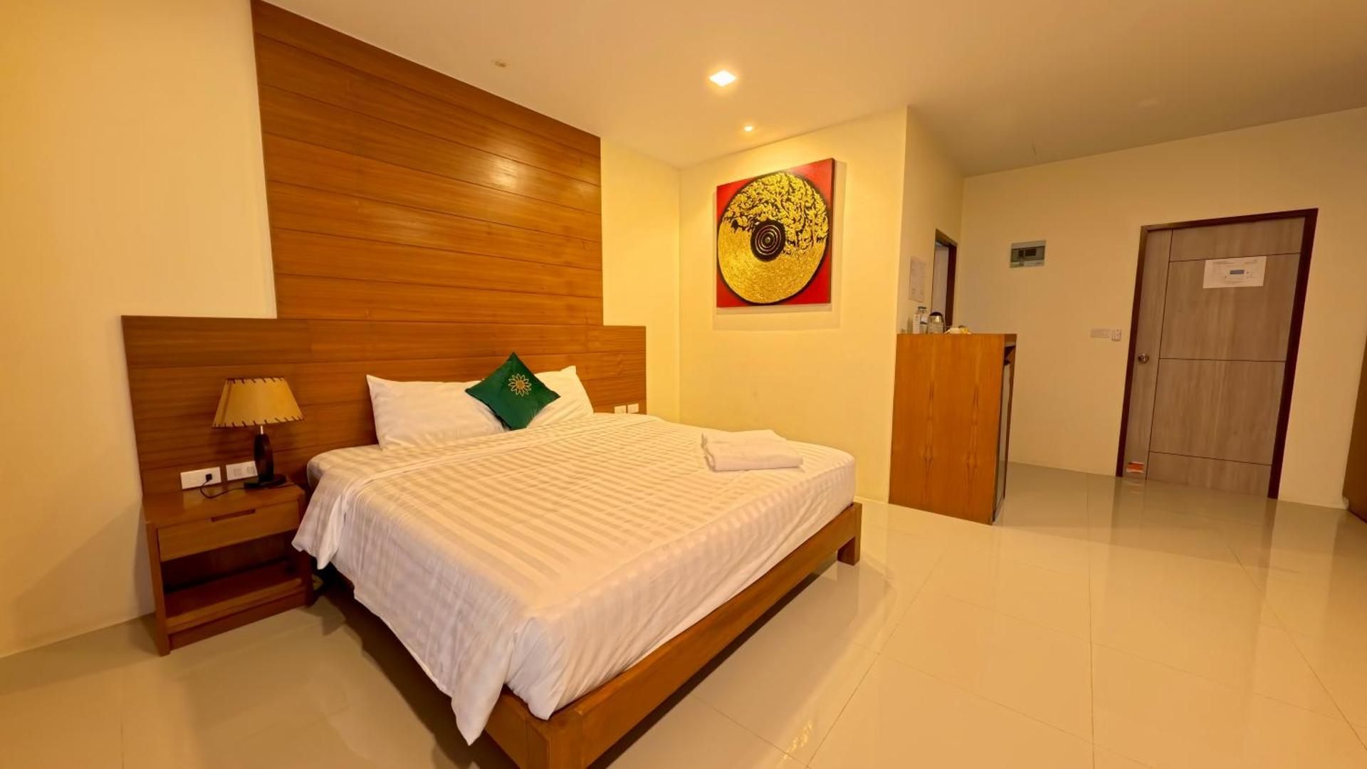 Baan Phu Chalong Place Luxury Room 3