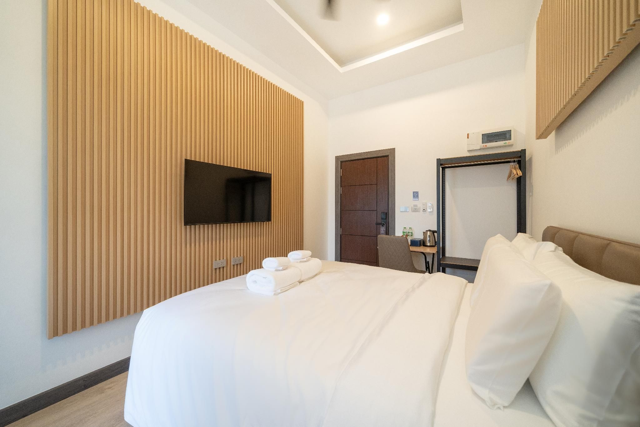 DC Resident Phuket Standard Room