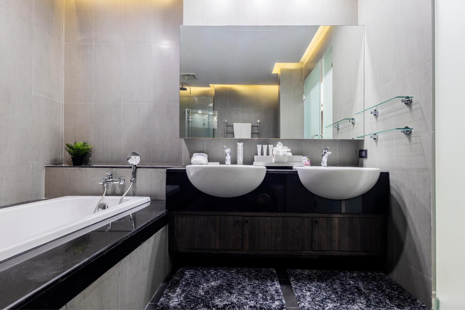 Karon Beach Residence  Deluxe One-Bedroom Apartment with Garden View 3