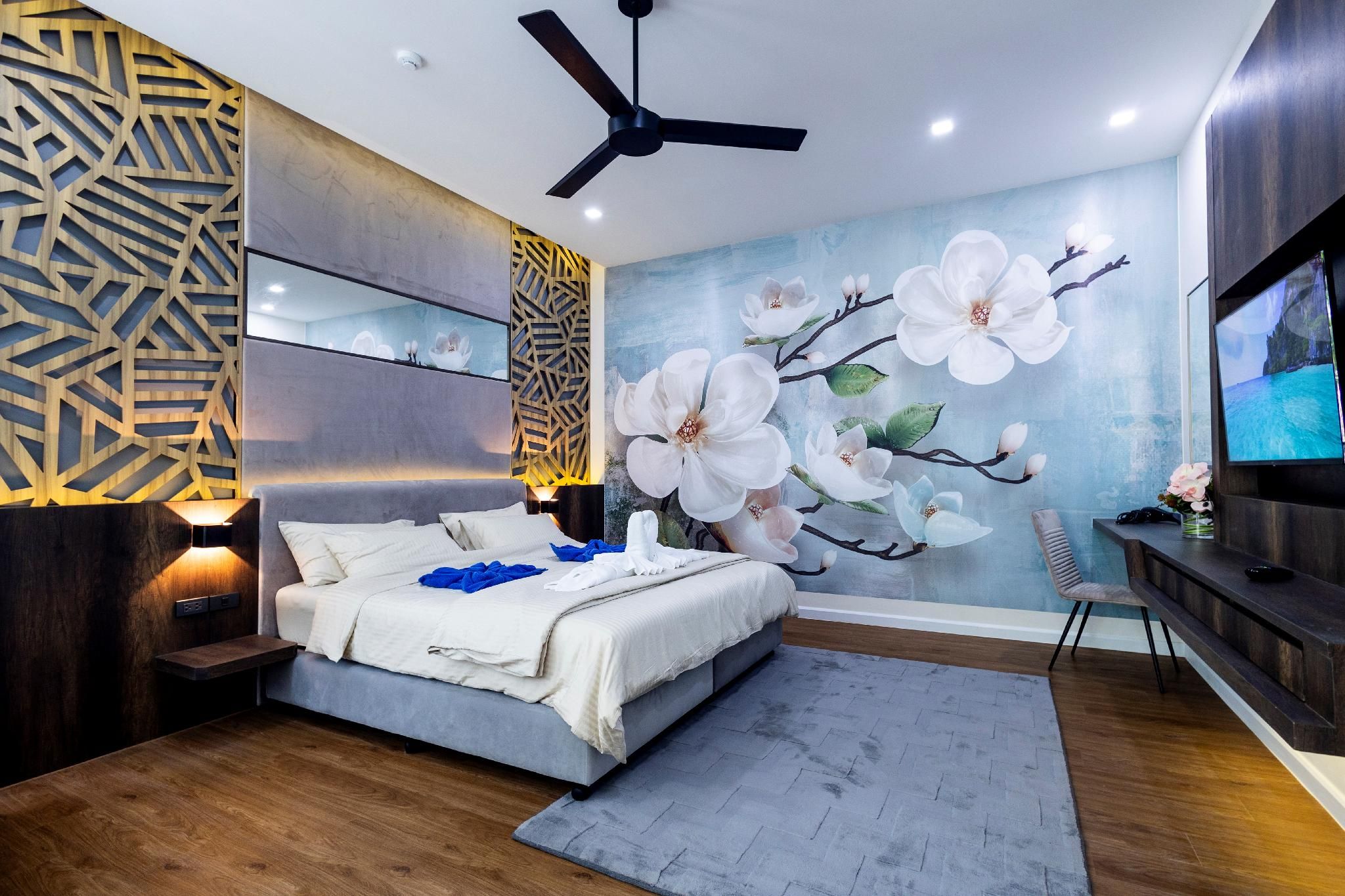 One Bedroom Apartment - Balcony