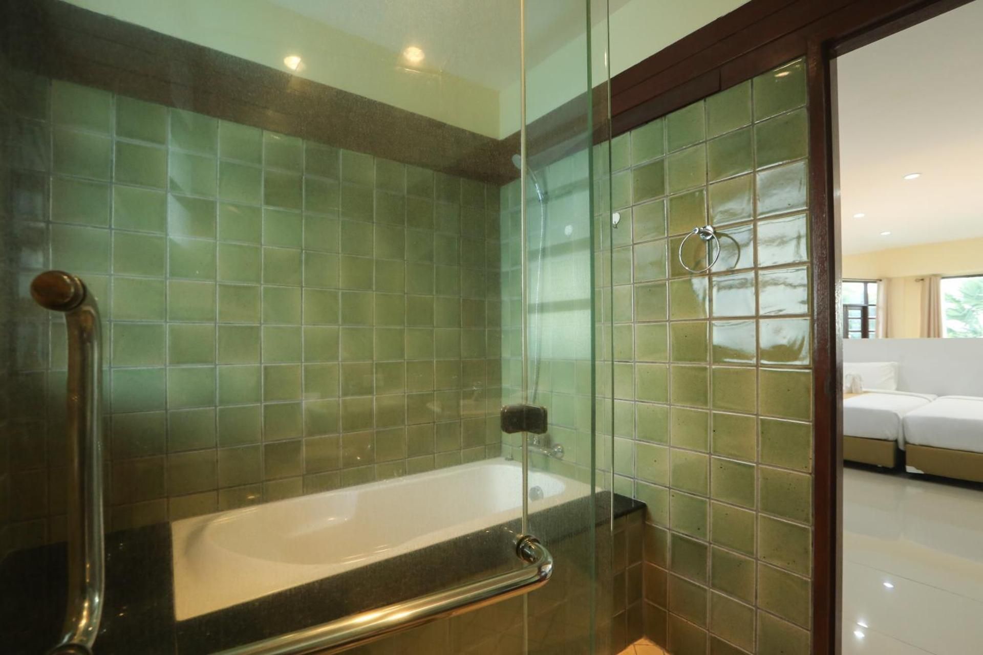 Family Room with Sea View