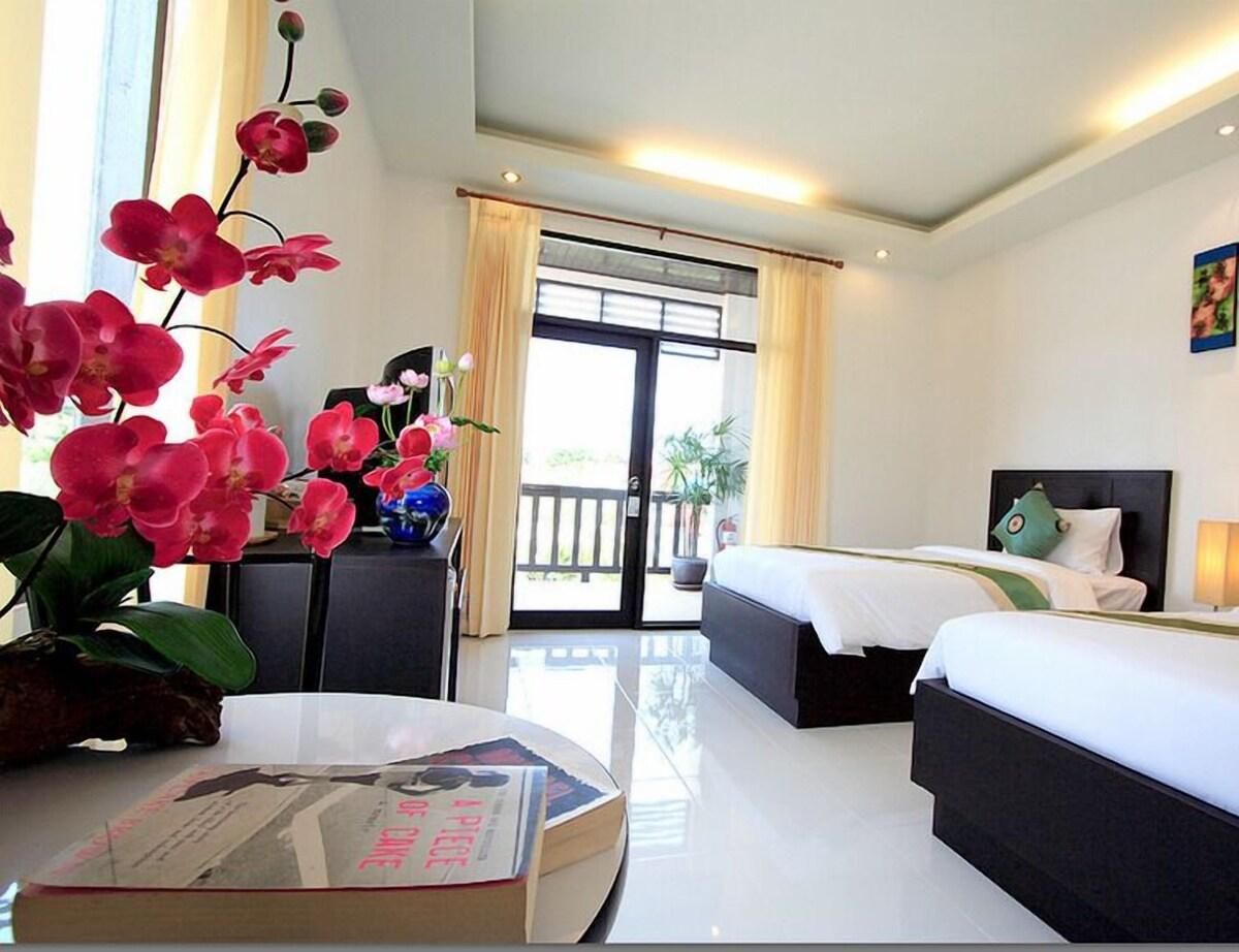 Phuket Monaburi Boutique Hotel