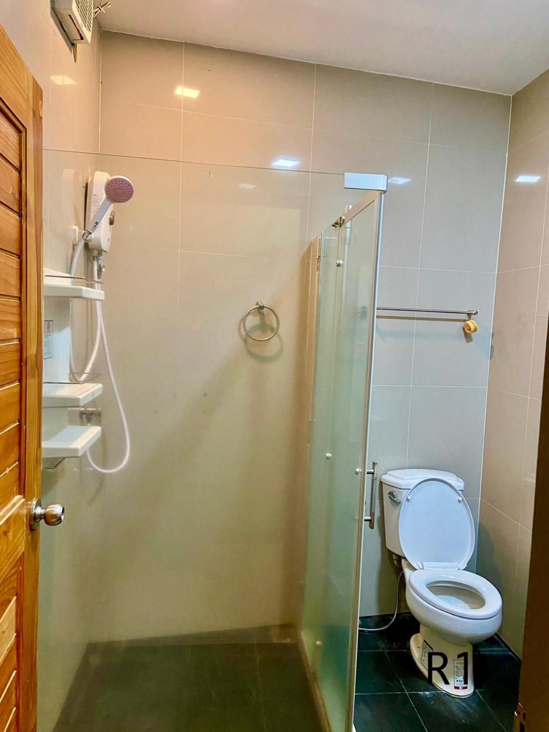 Studio with Mountain View