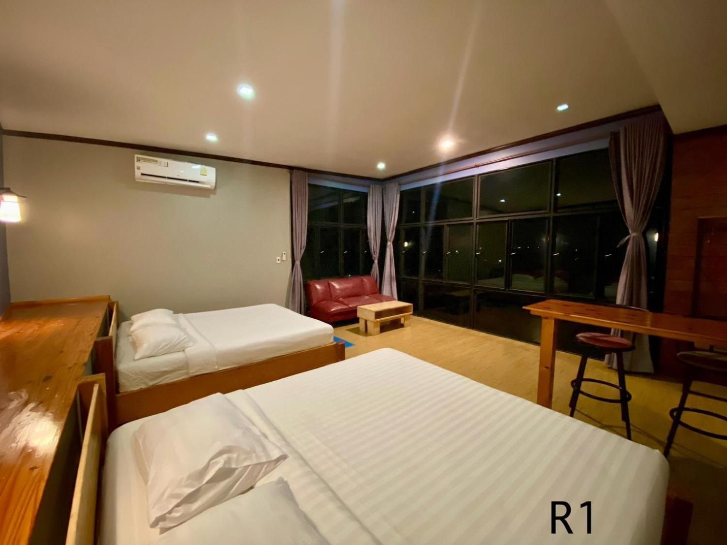 Studio with Mountain View