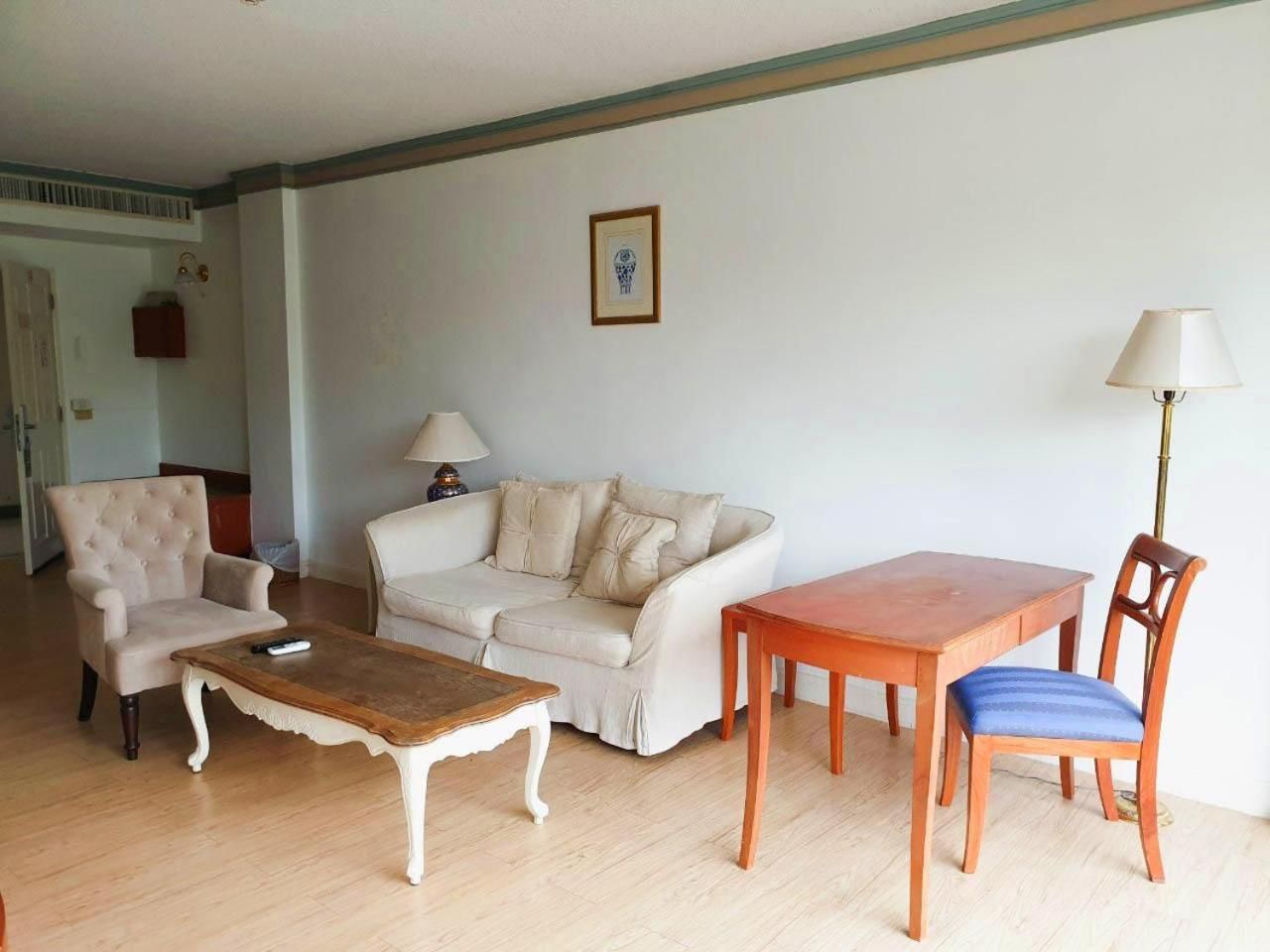 The Royal Gems Golf Resort Junior Suite 2