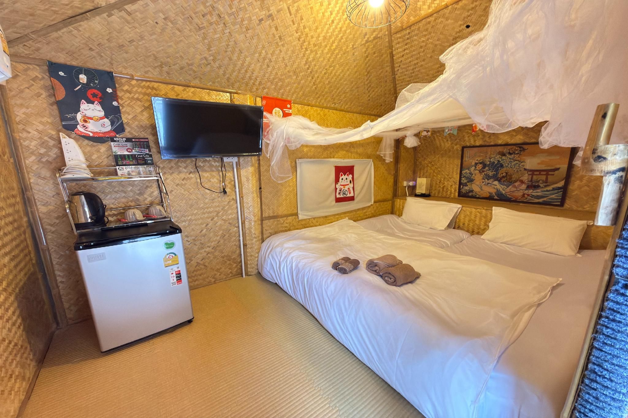 Hut Room 1