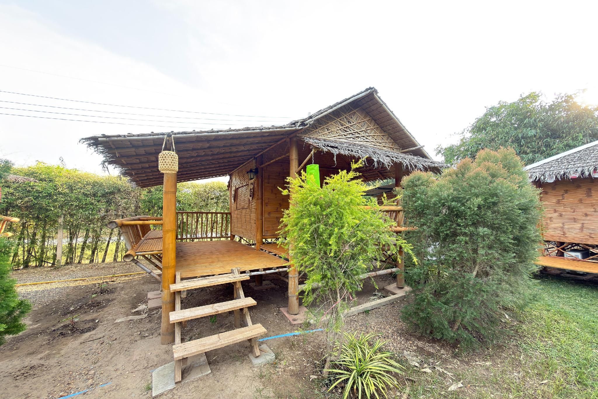 Hut Room 2
