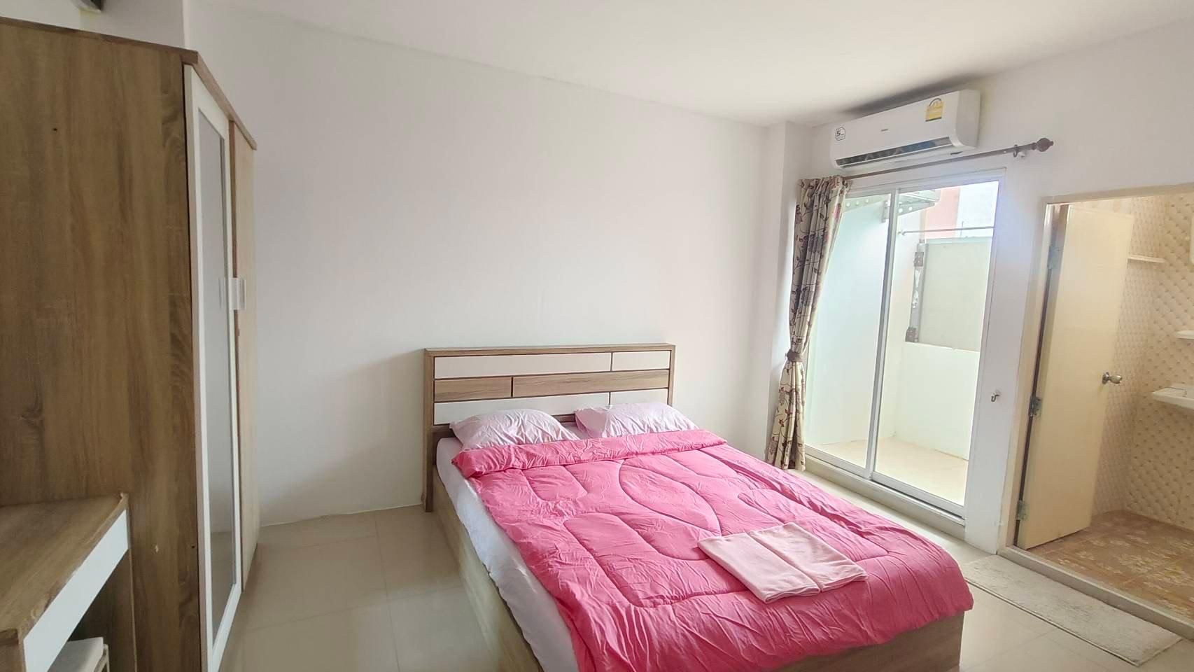 Standard Room - Building A