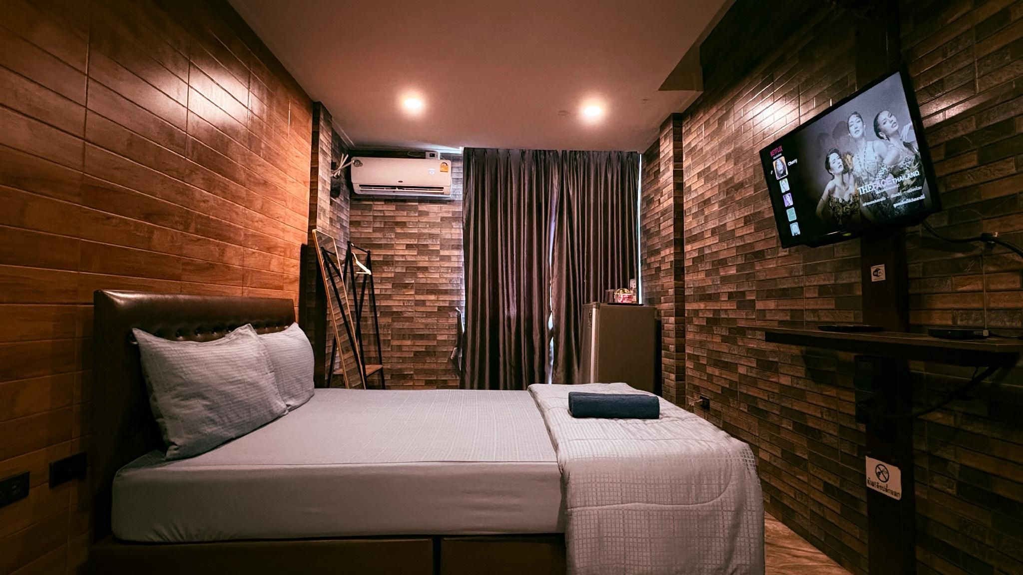 Three Palms House Bangsaen Deluxe City View