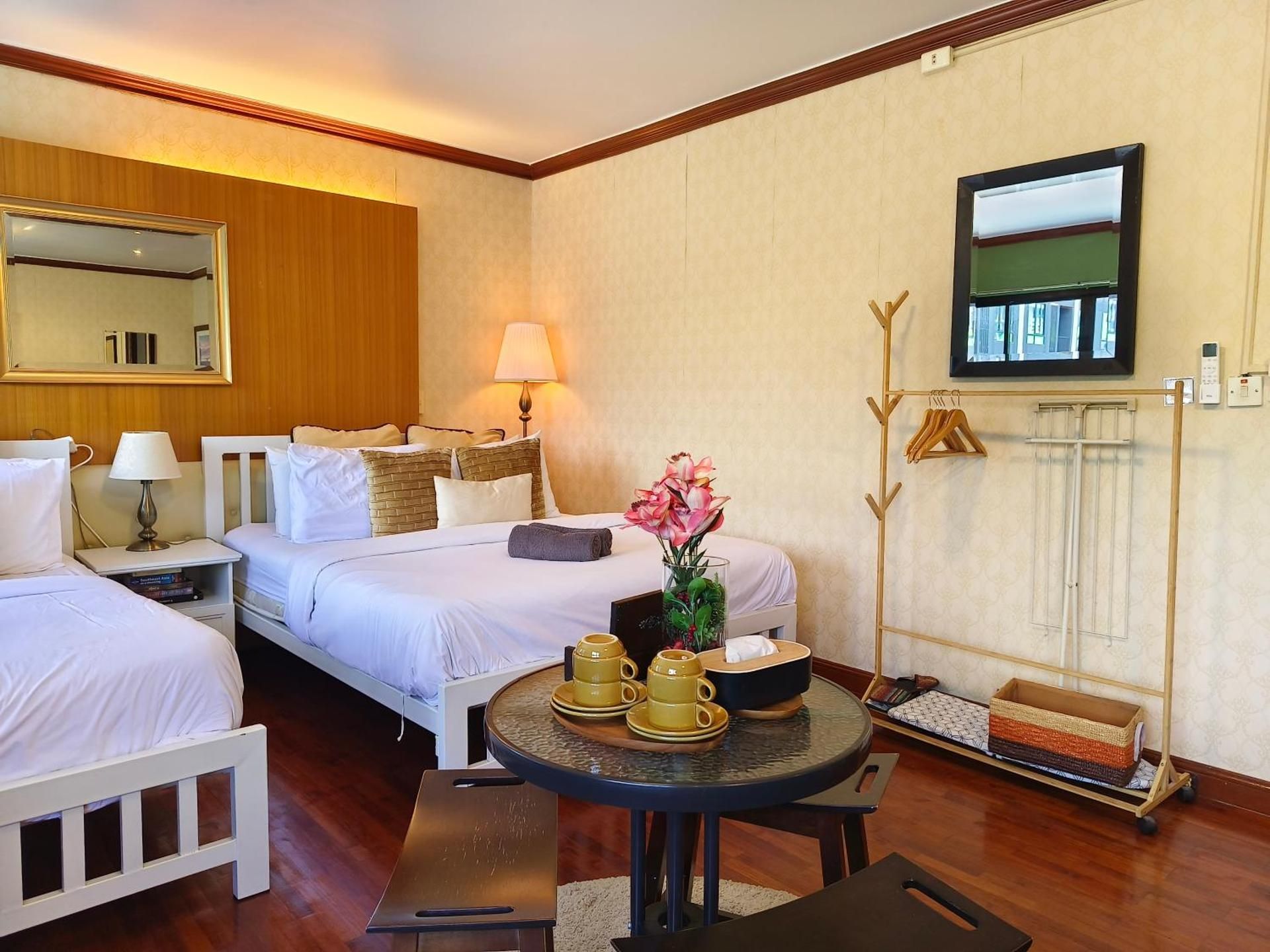 Deluxe Family Room