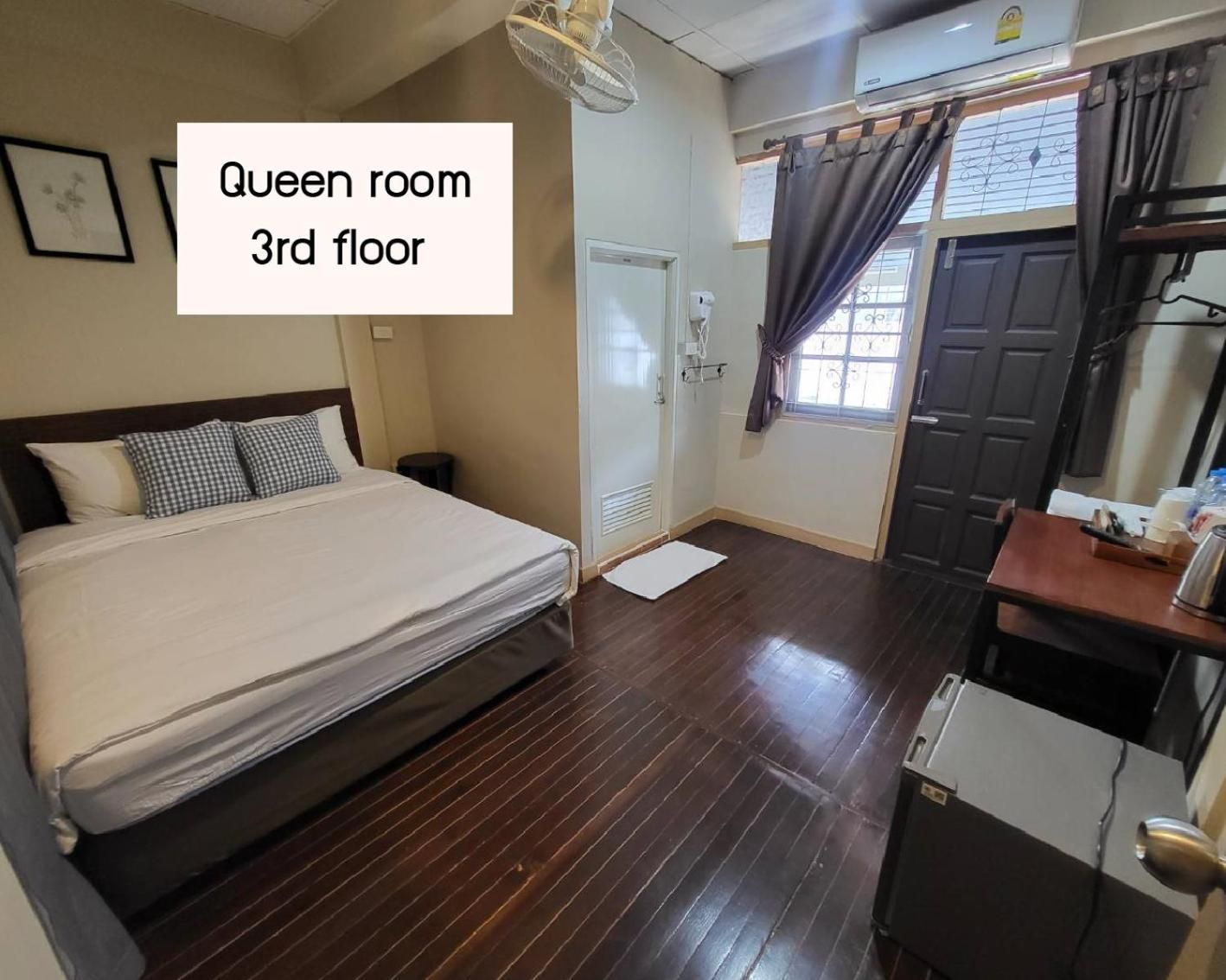 Queen Room with Balcony