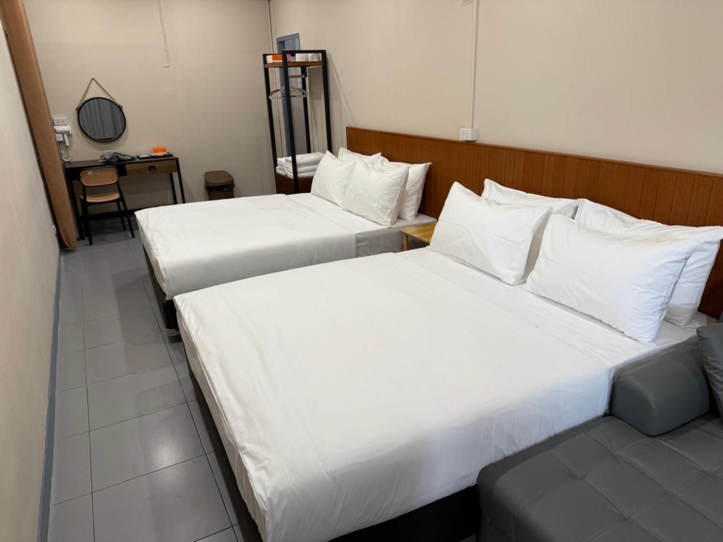 Quadruple Room with Private Bathroom