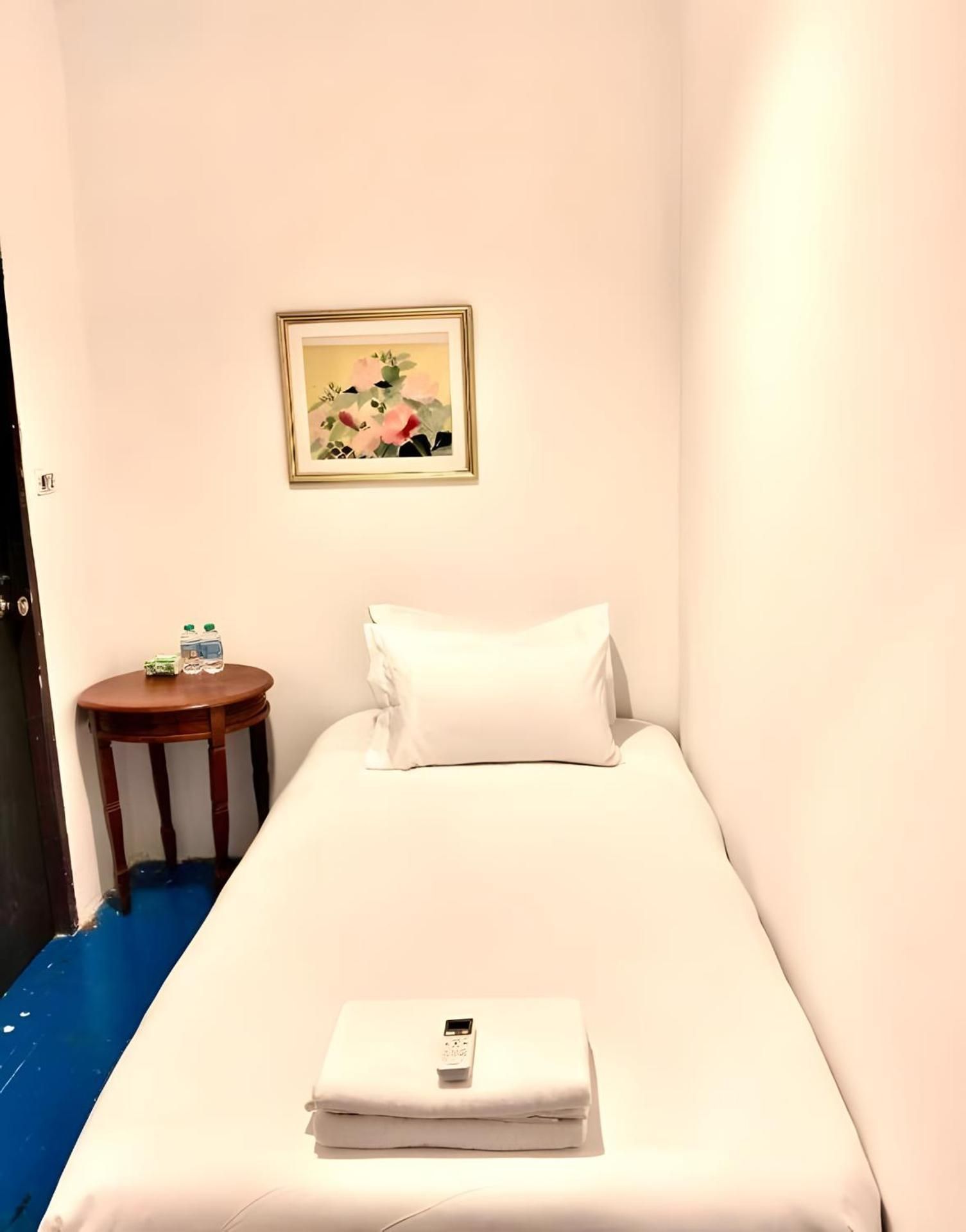 Single Room with Bathroom