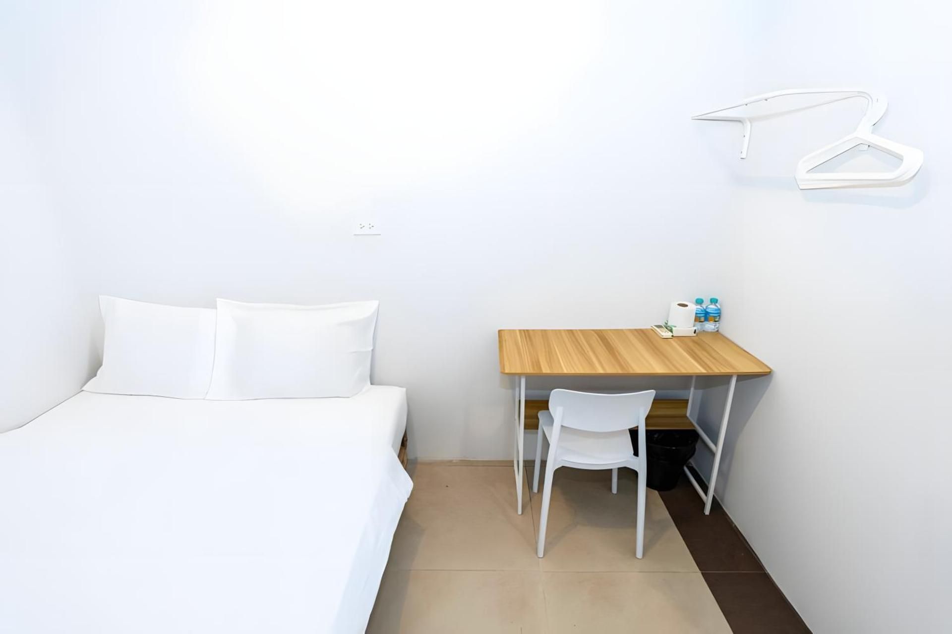 Standard Double Room with Shared Bathroom