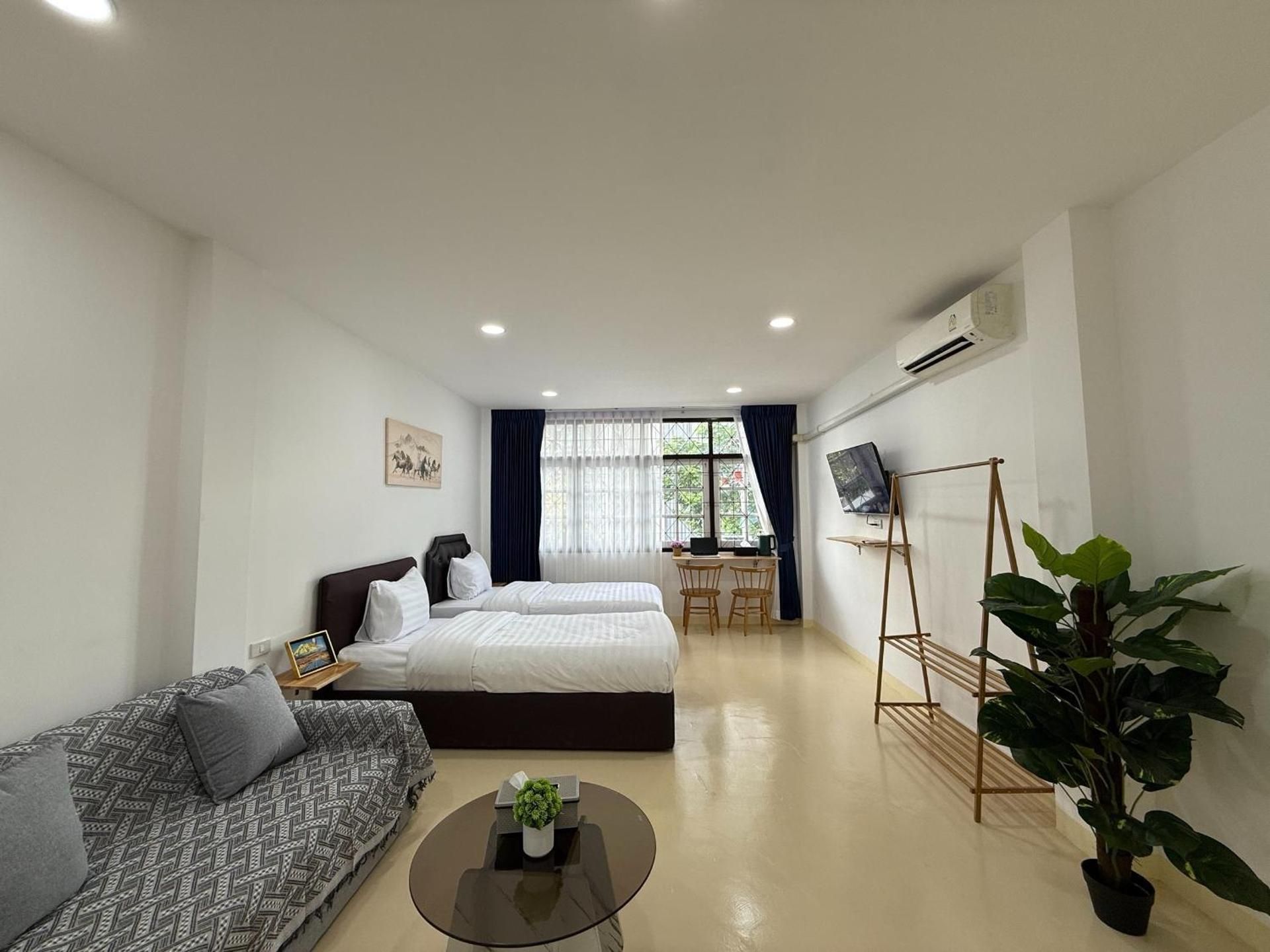 Triple Room with Bathroom