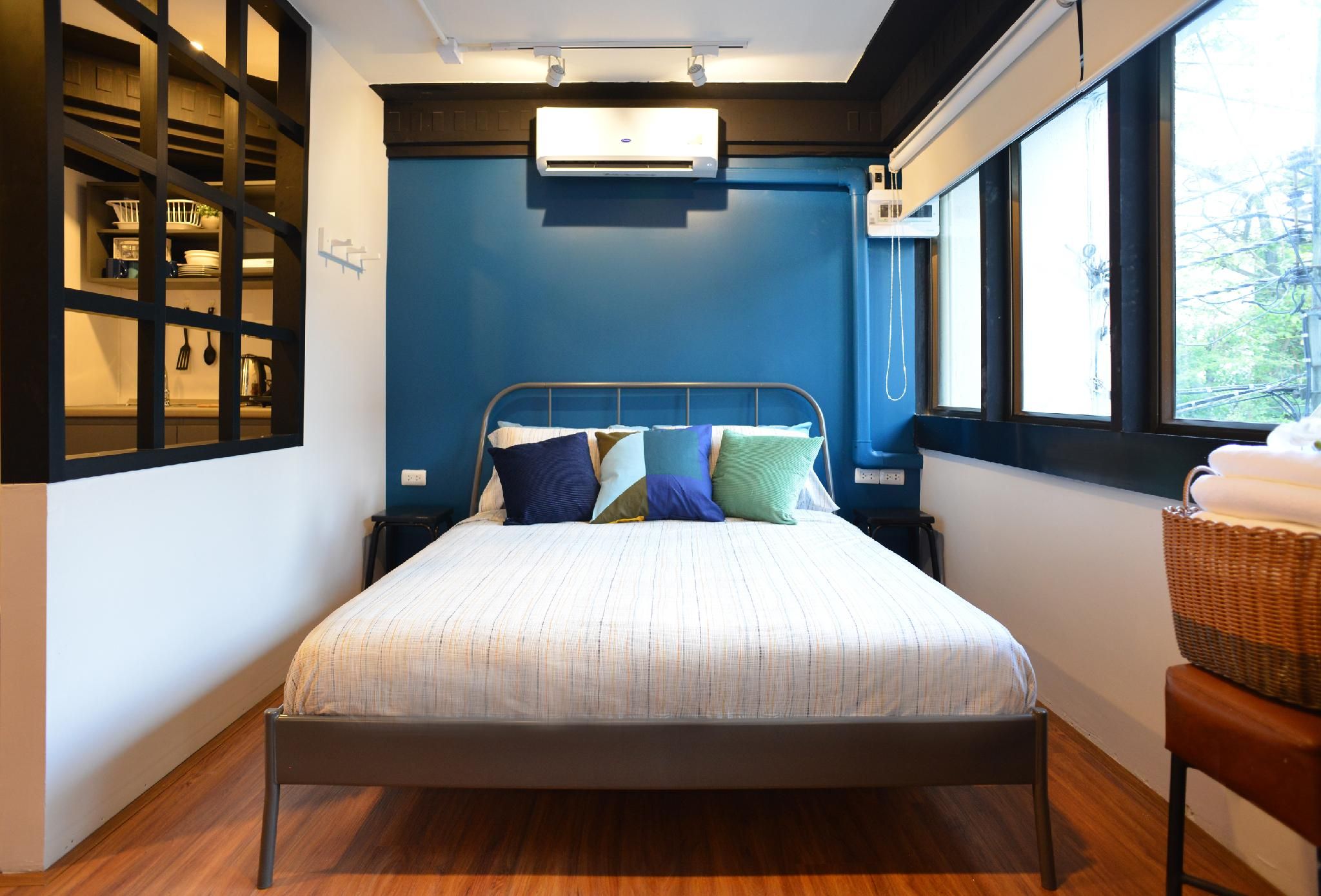 Sukhumvit Manhattan Style w/ Bathroom+Kitchen (R2)