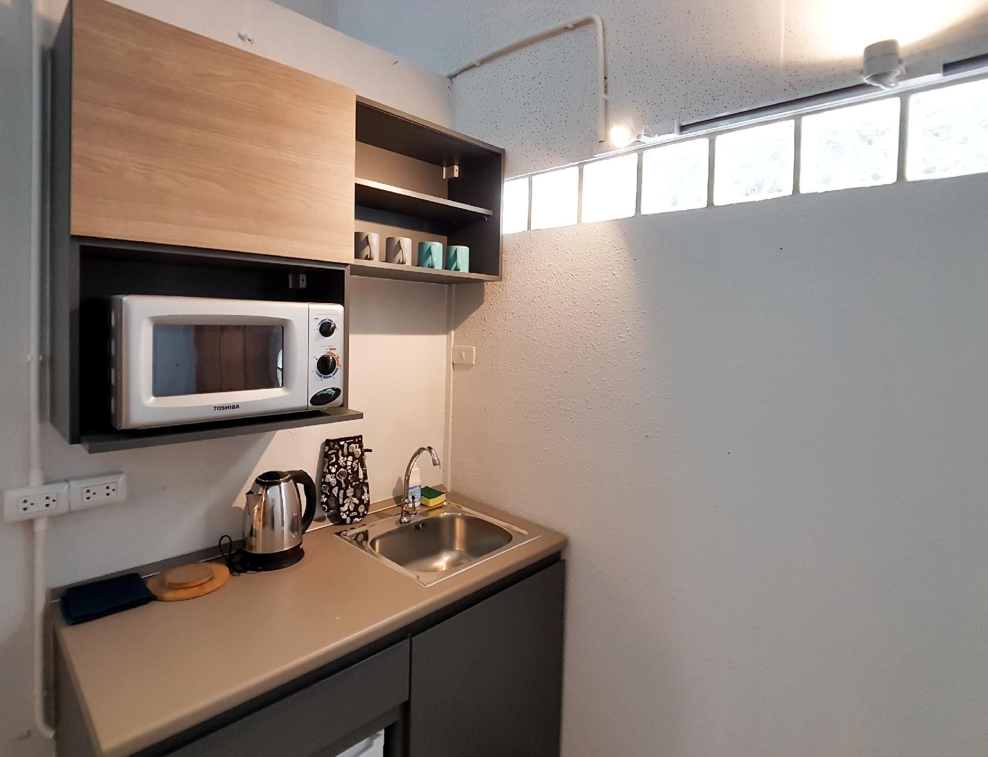Sukhumvit Loft Haven with Kitchen + Bathroom (R1)