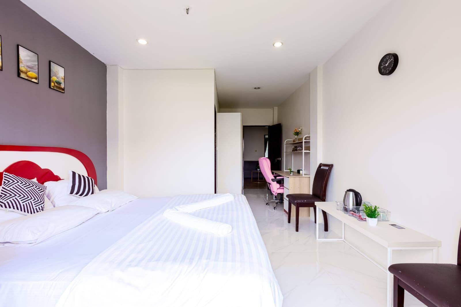 Queen Room