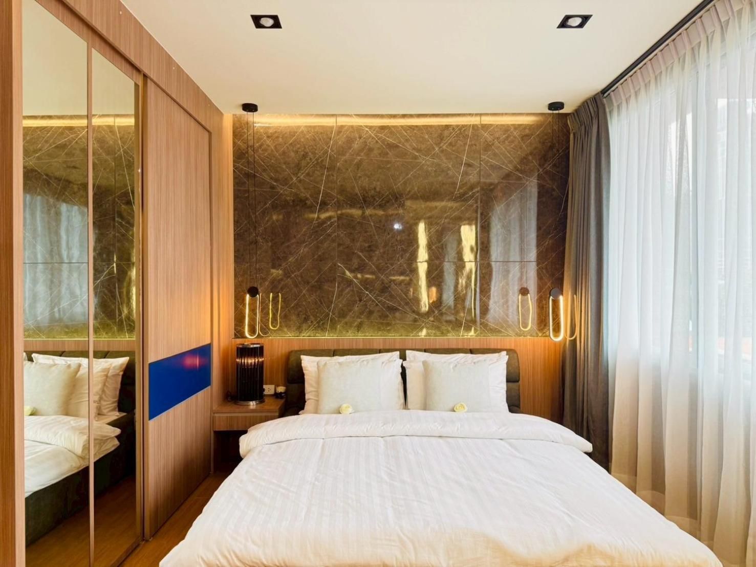 One-Bedroom Suite