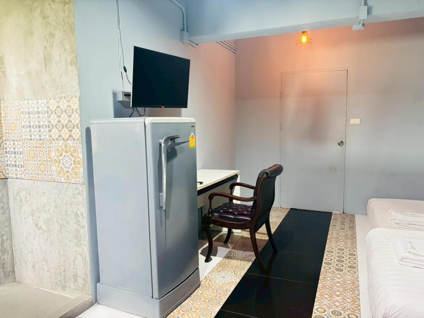 Sukhum Huai Khwang Guest House Standard Twin Room 3