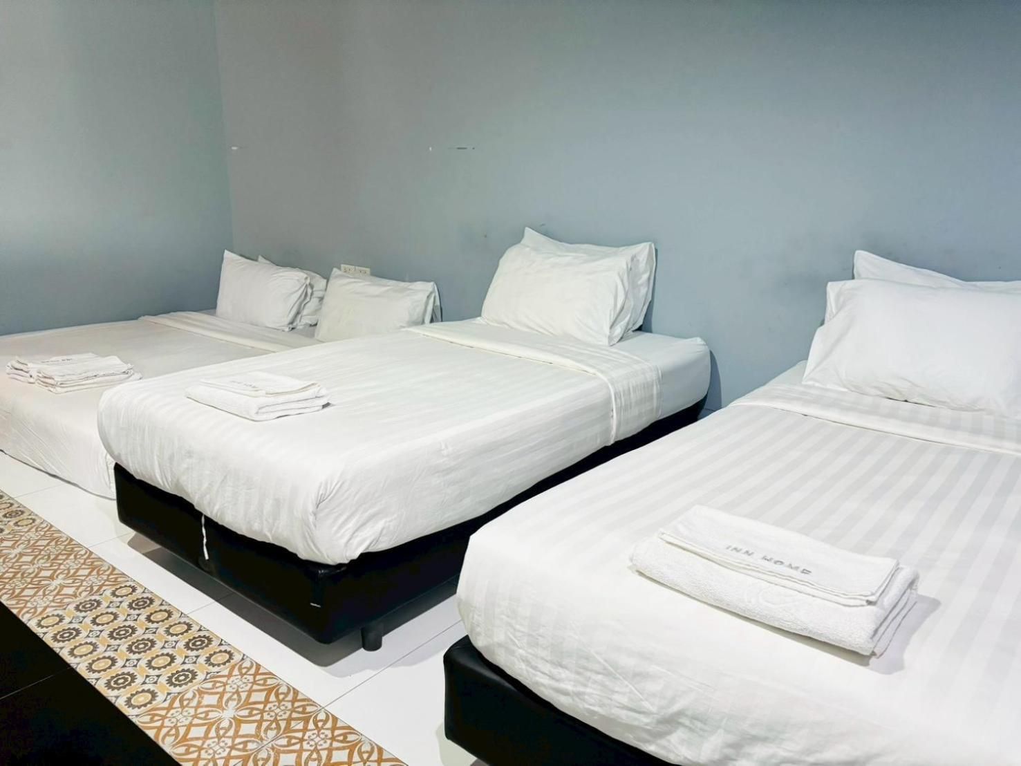 Sukhum Huai Khwang Guest House Standard Twin Room 2