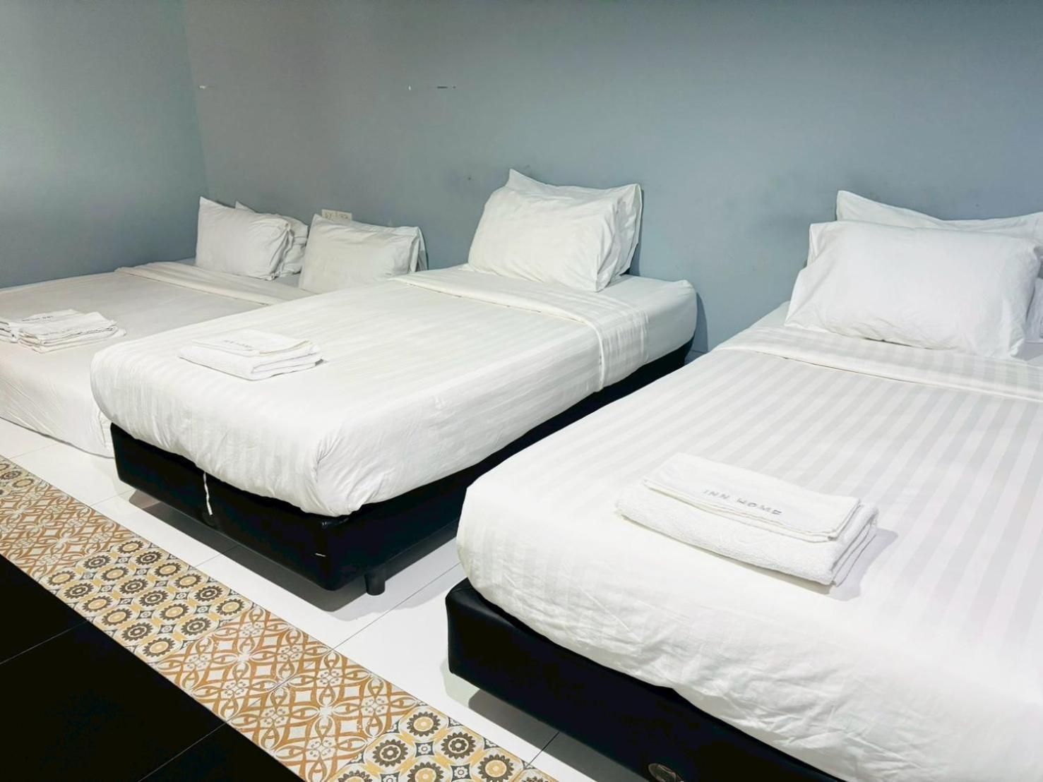 Sukhum Huai Khwang Guest House Double Room 2