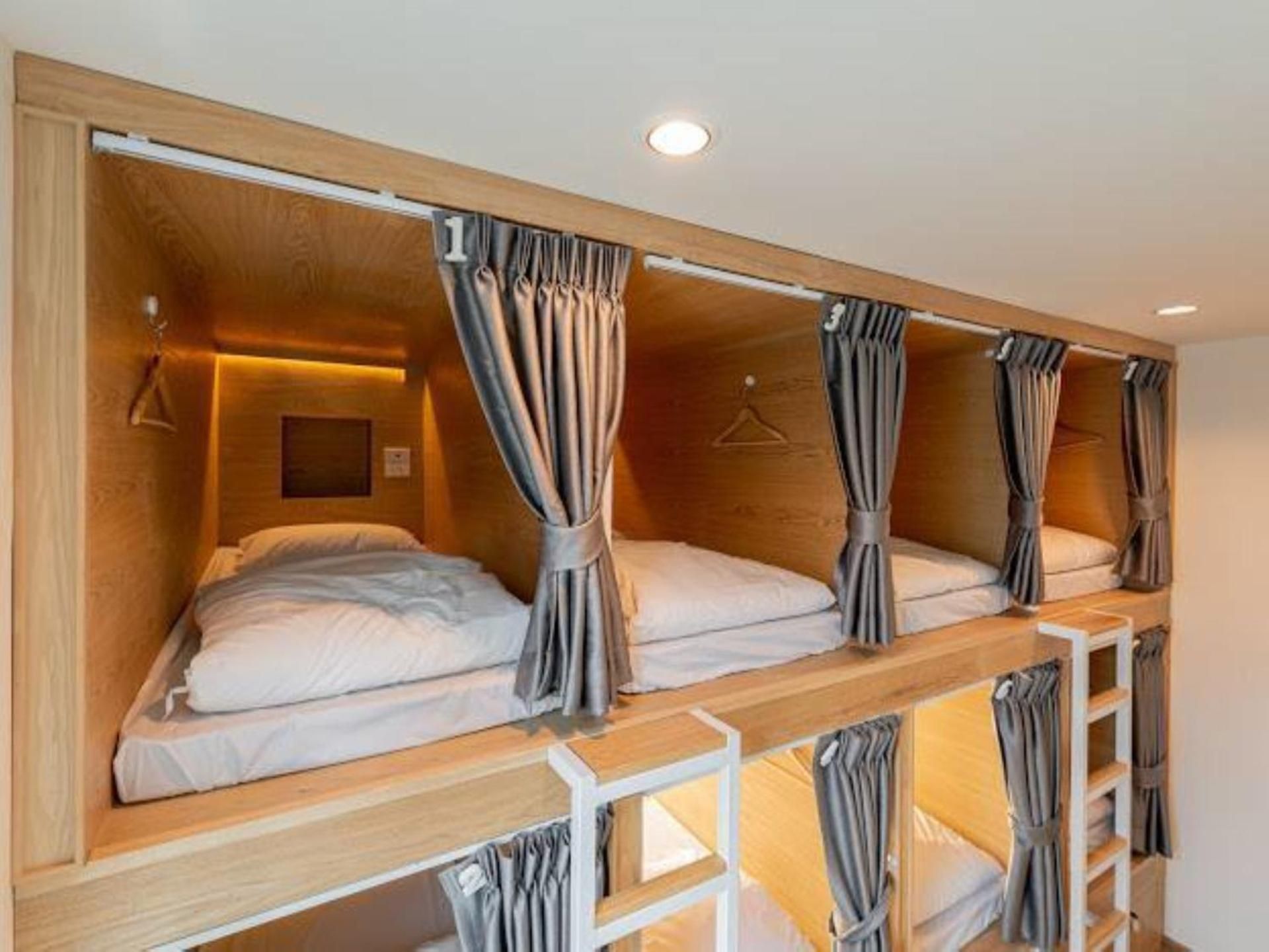 6-Bed Mixed Dormitory Room