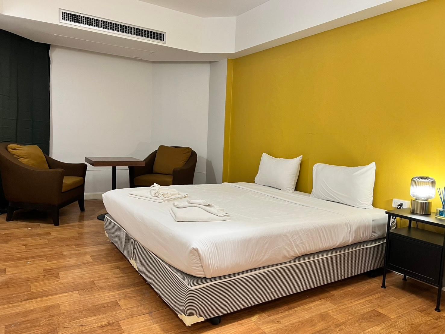 1 Bedroom Suite