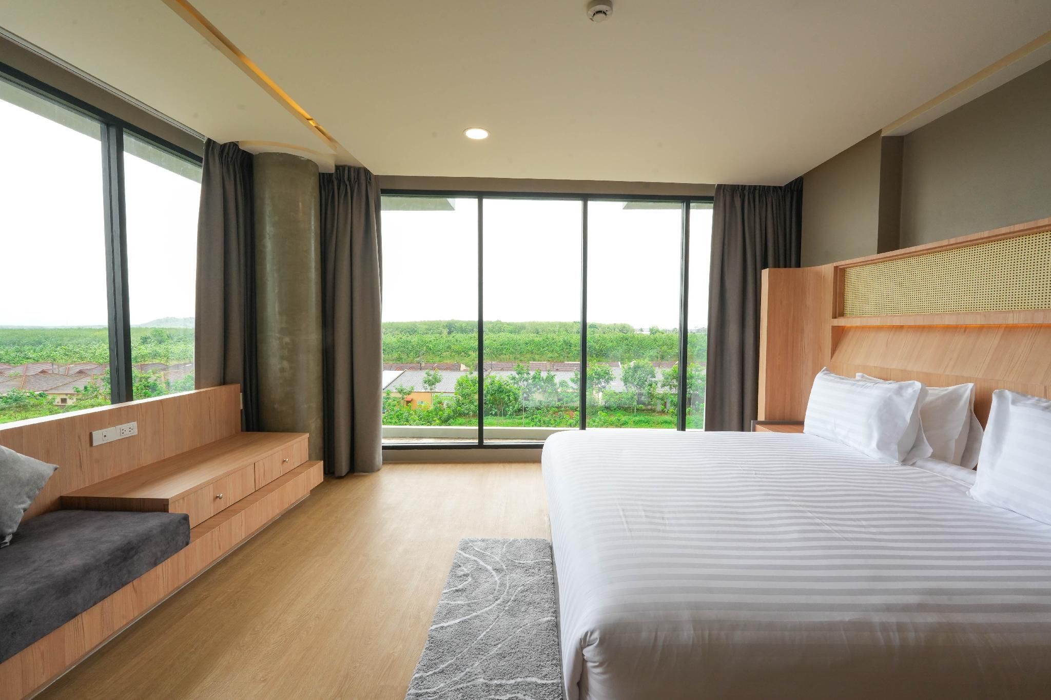 Suite Room - Breakfast Included