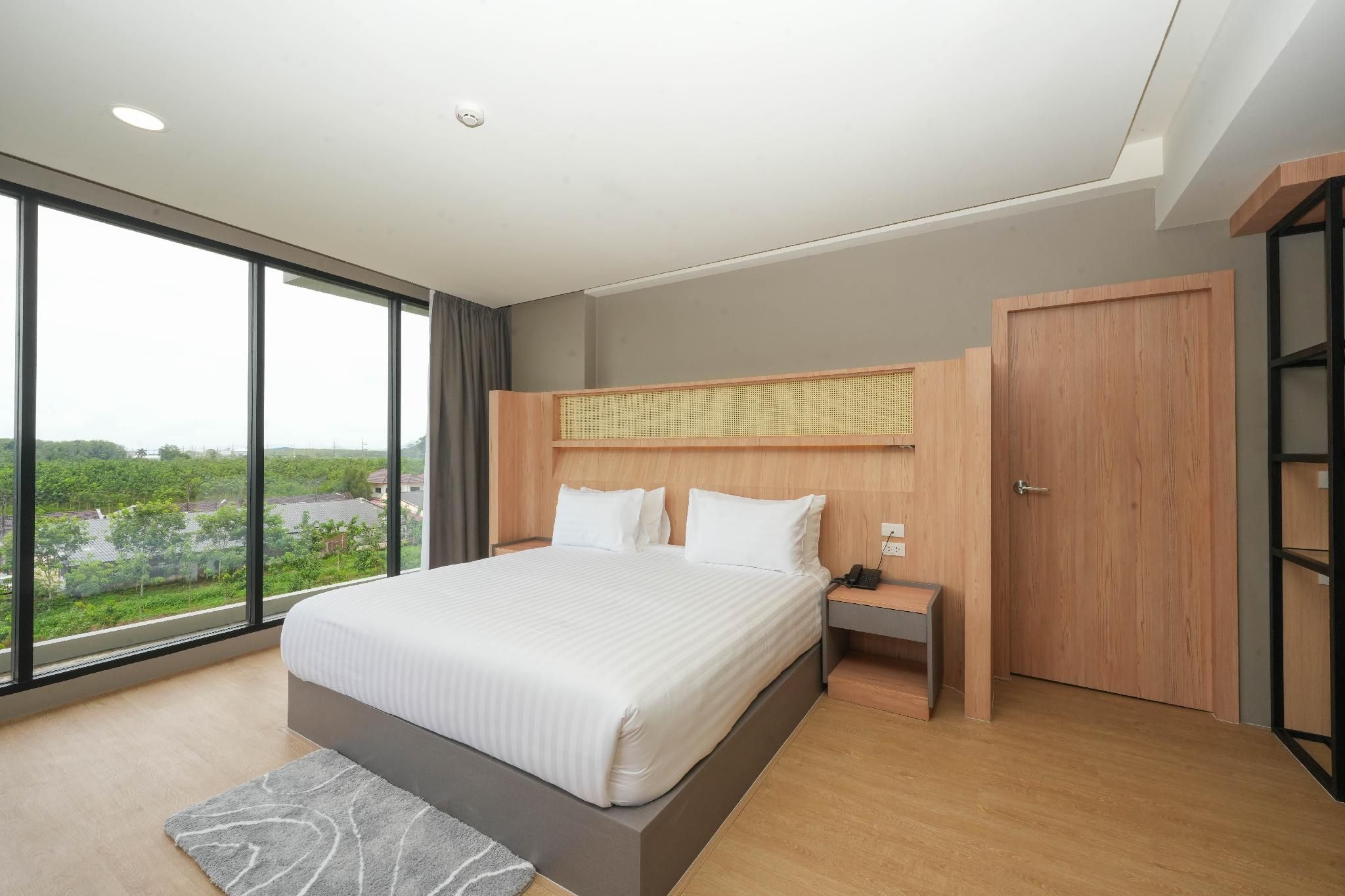Suite Room - Breakfast Included