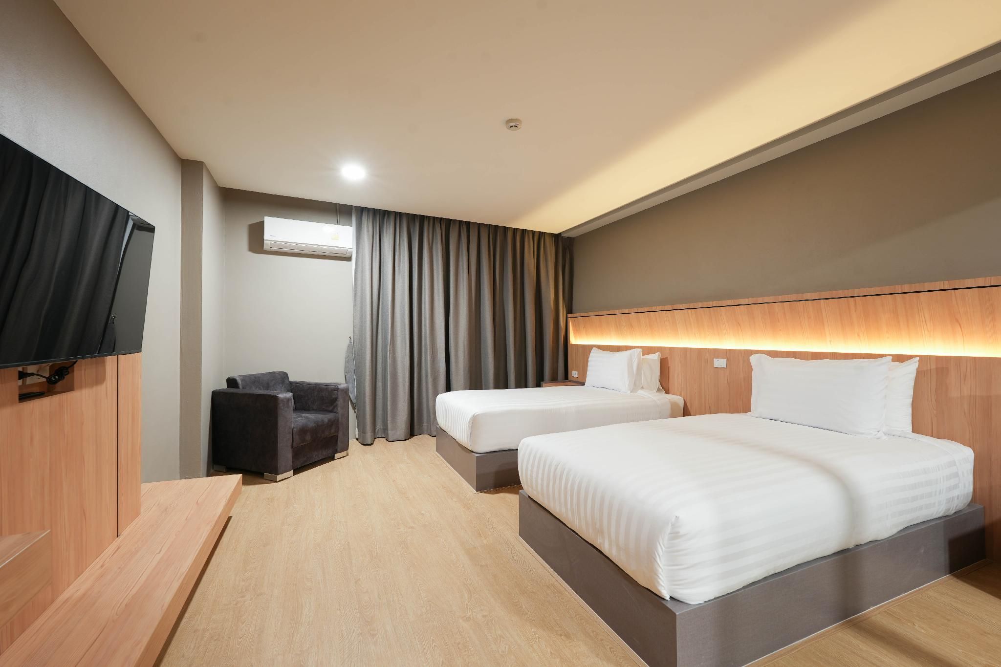 Superior Twin Room - Breakfast Included