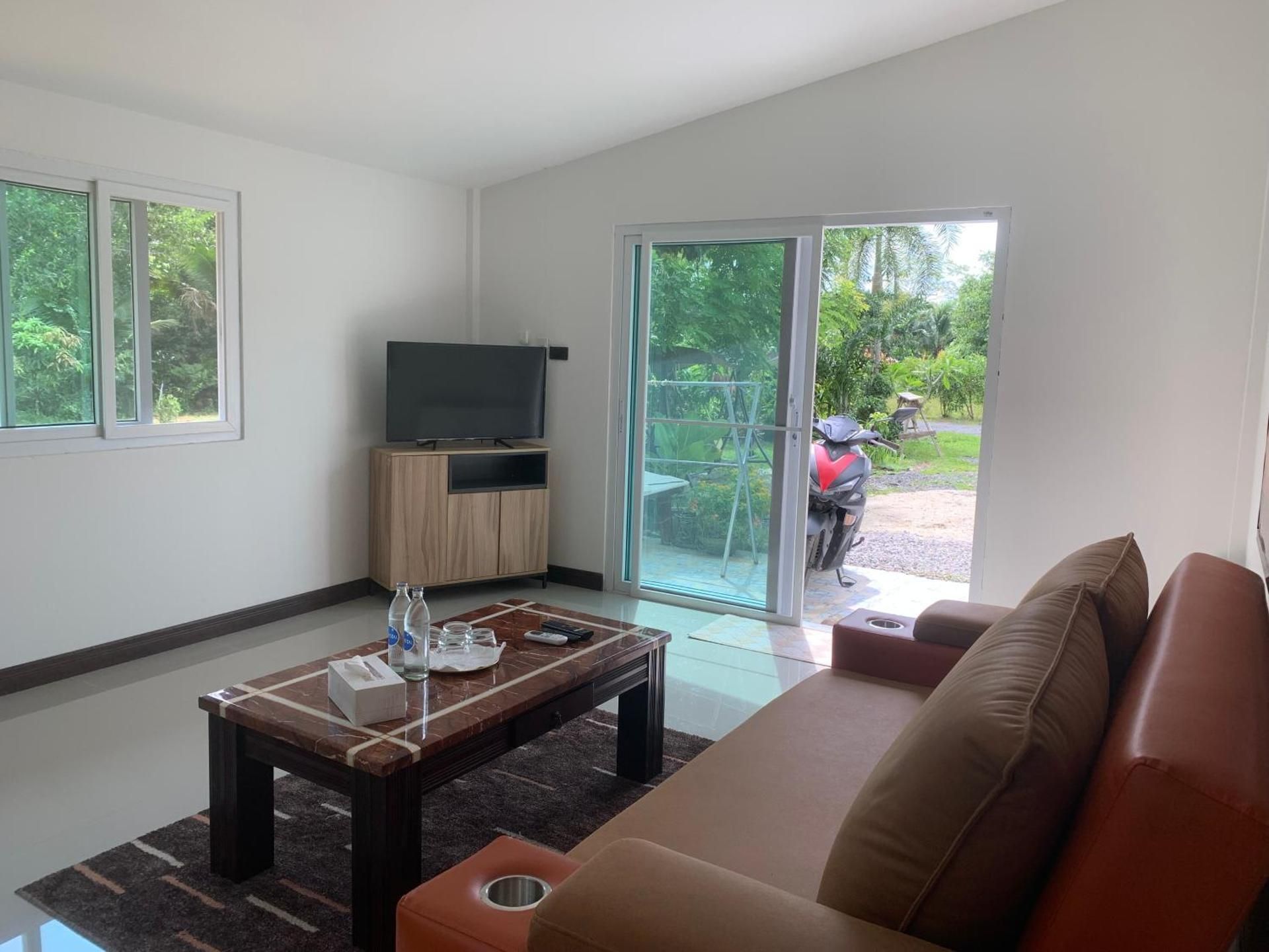 Bungalow with Patio