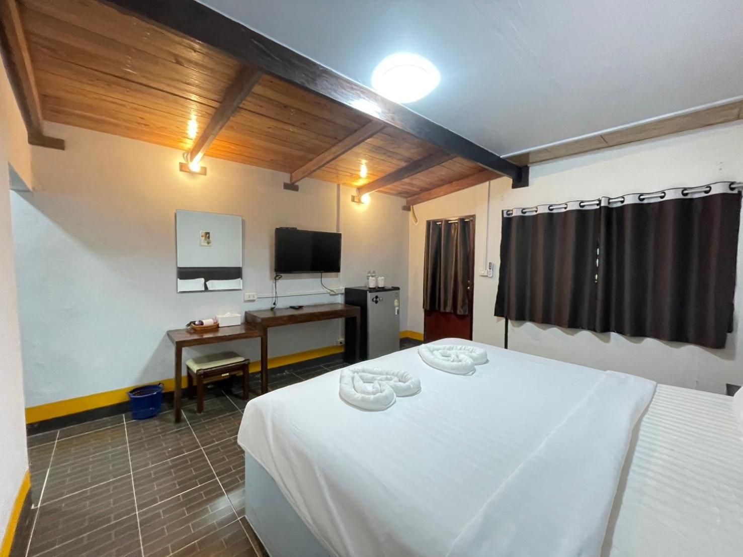 Basic Triple Room
