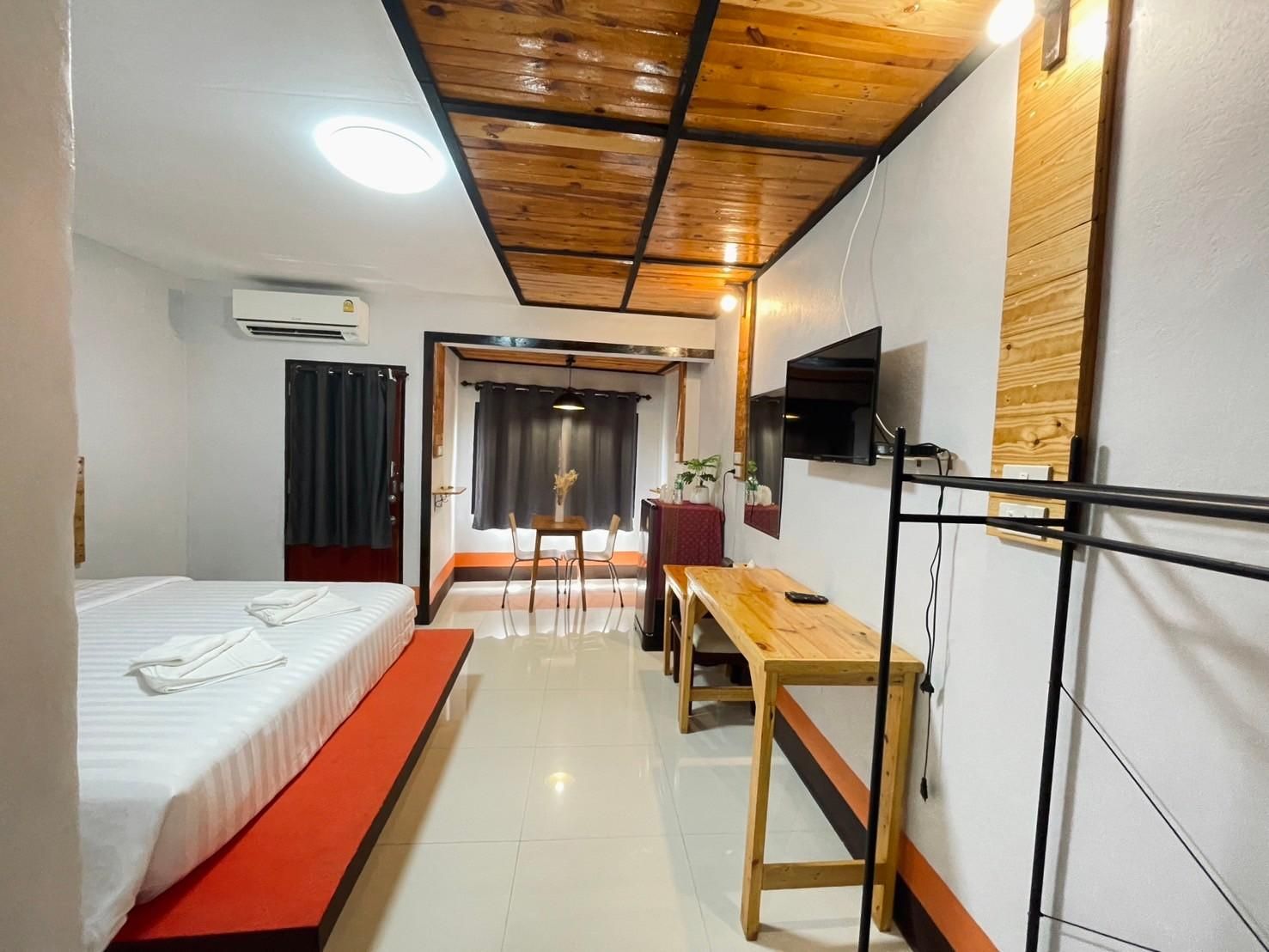 Superior Room - No Balcony and No View
