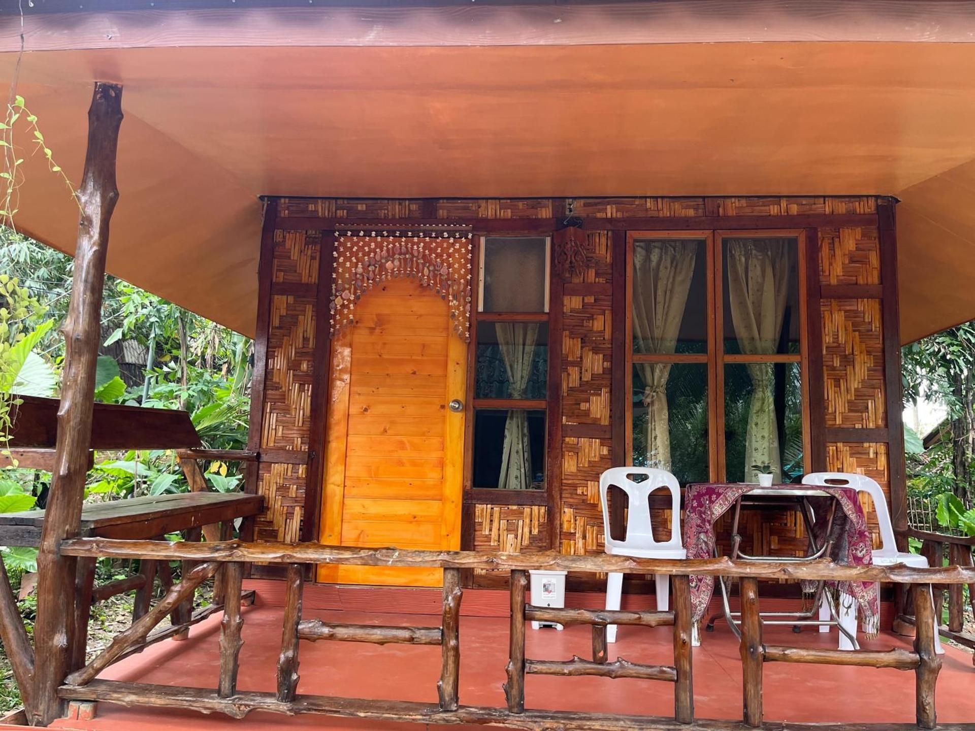 Bungalow - Garden View