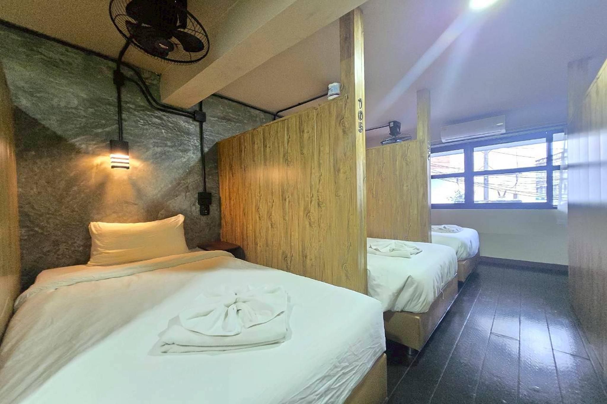 Mixed Dormitory Room