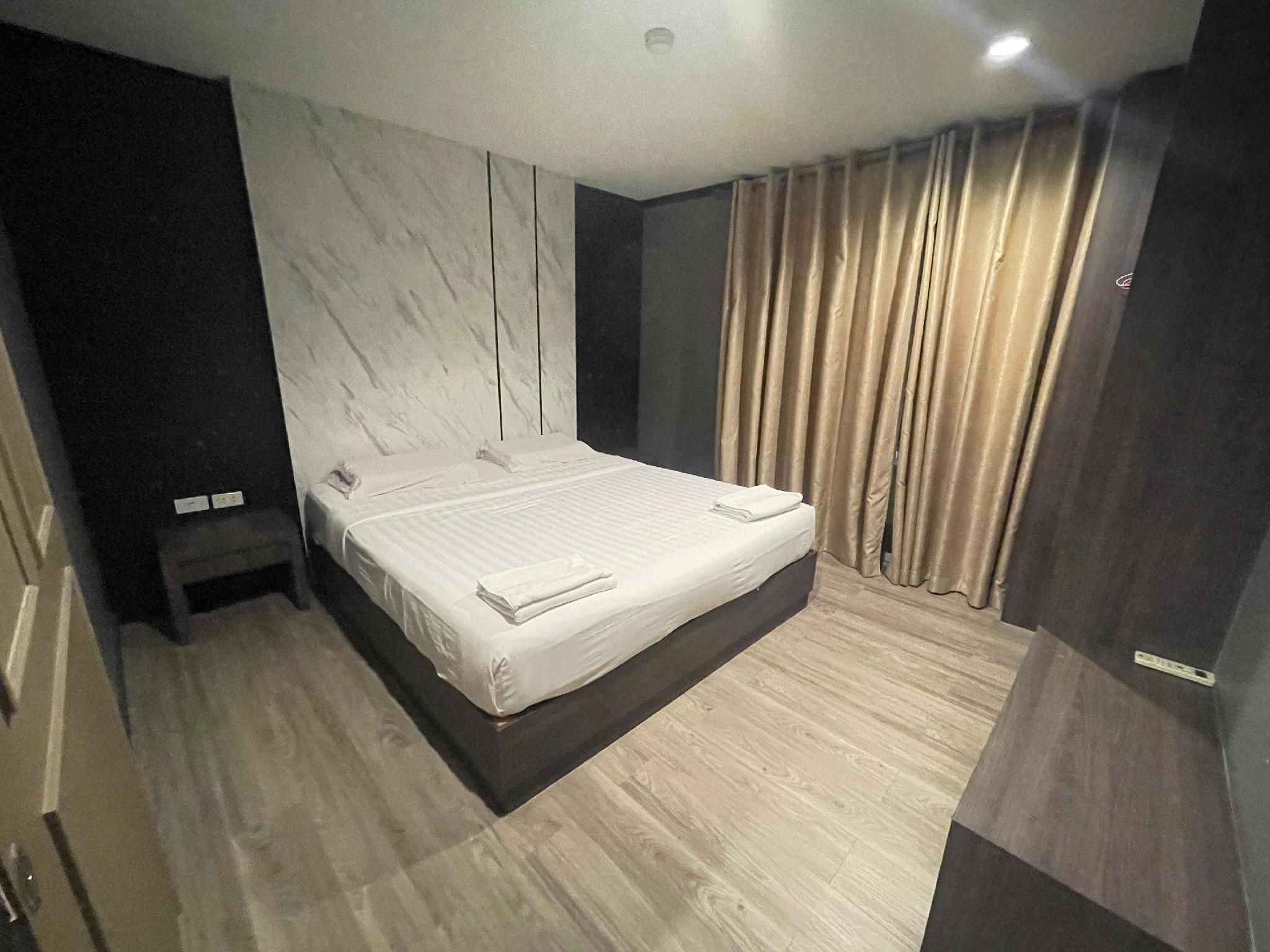 One Bedroom Suite